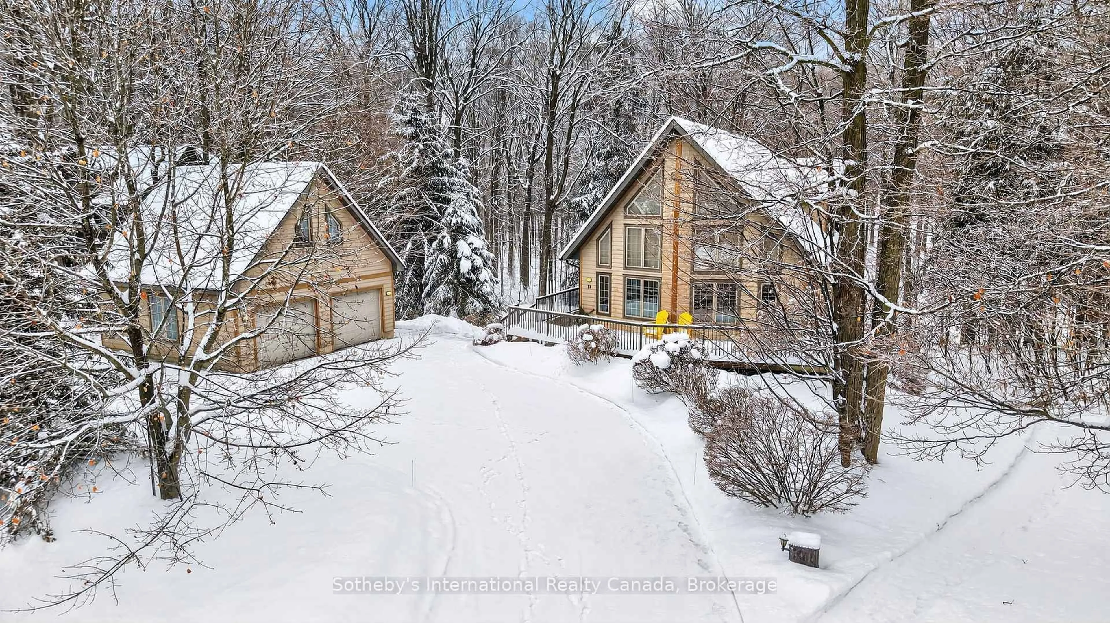 A pic from outside/outdoor area/front of a property/back of a property/a pic from drone, unknown for 28 Big Tree Circ, Mulmur Ontario L9V 3M3