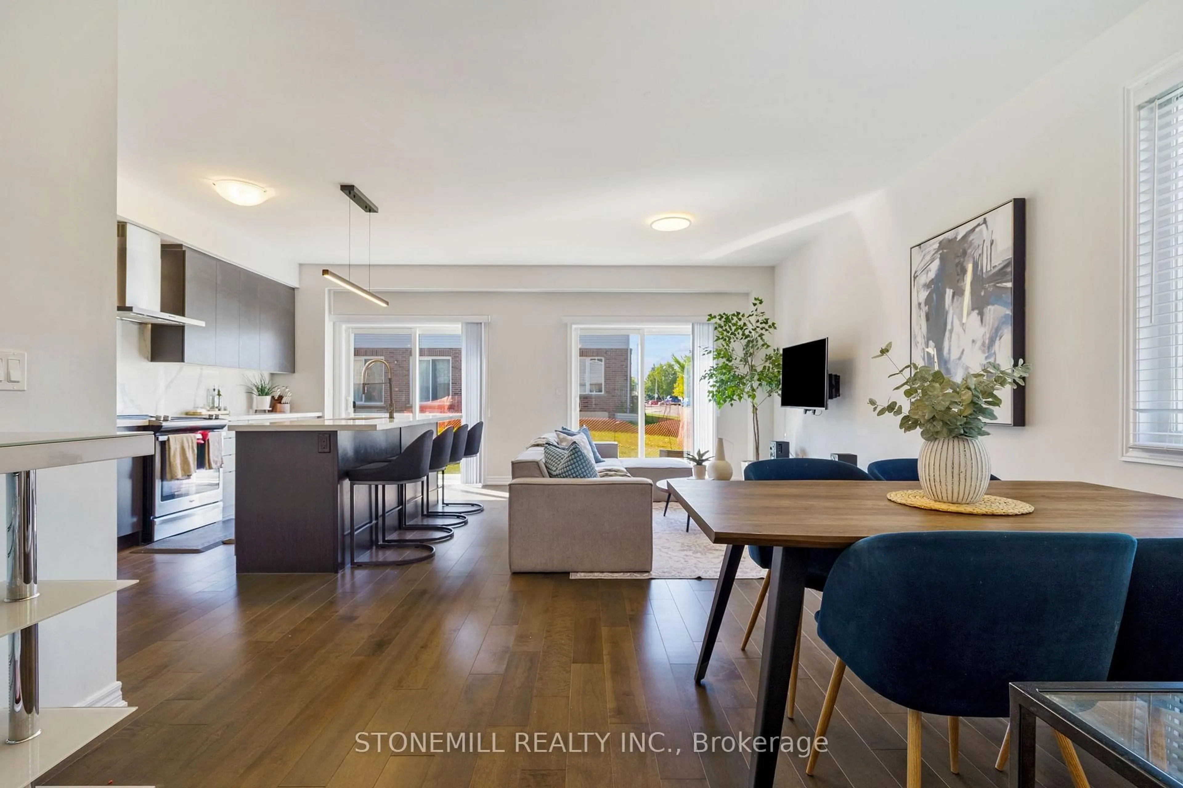 Unknown for 60 Bobolink Rd, Hamilton Ontario L9A 2P5