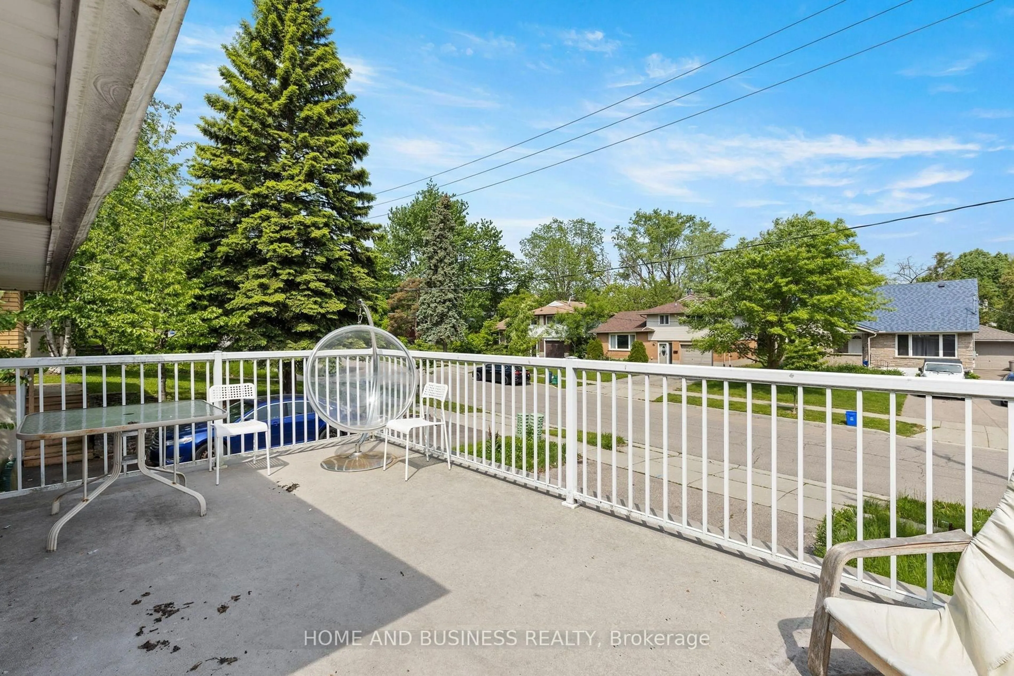 Patio, water/lake/river/ocean view for 51 High St, Waterloo Ontario N2L 3X7