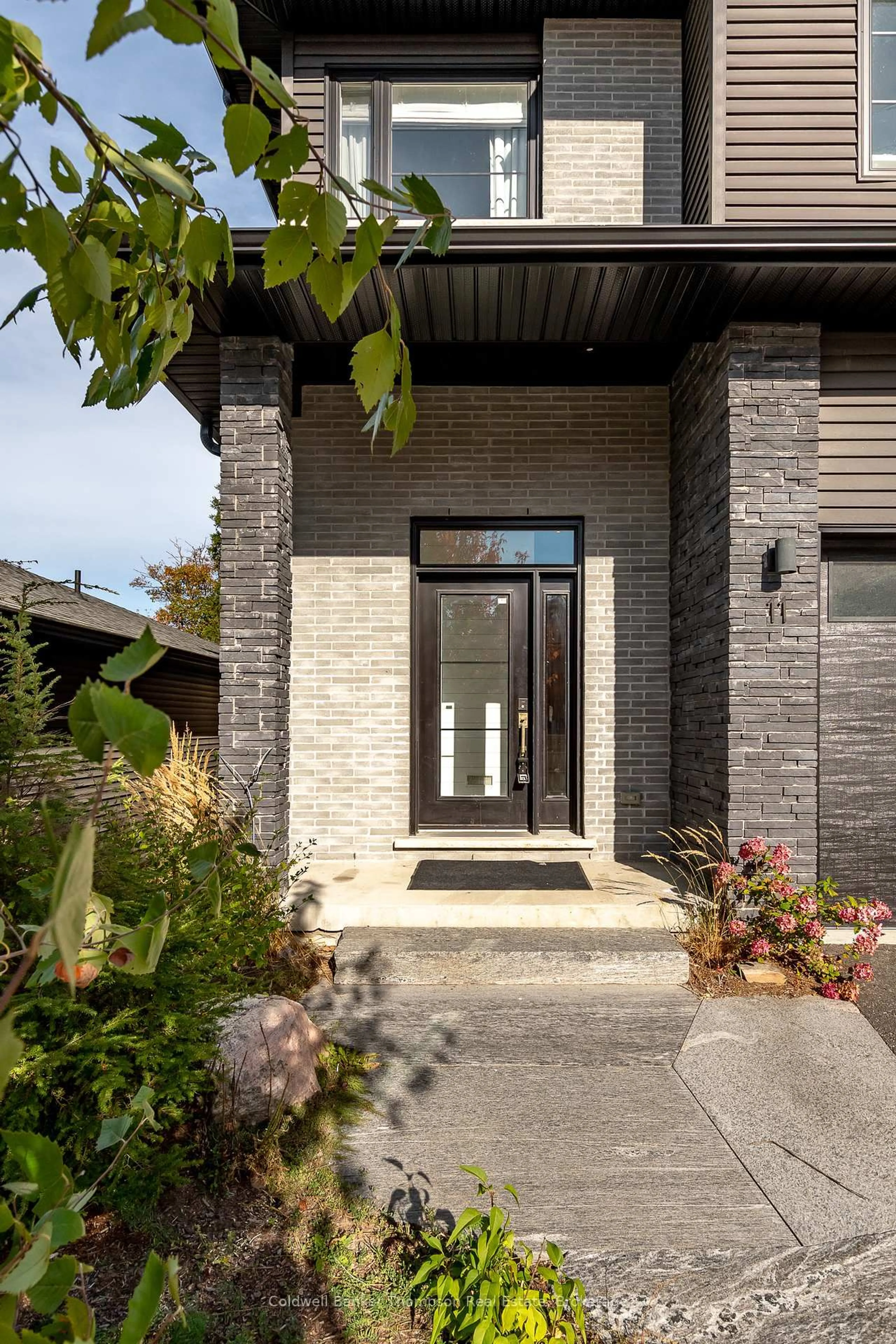 Home with brick exterior material, street for 11 Cascade Lane, Huntsville Ontario P1H 1Y3