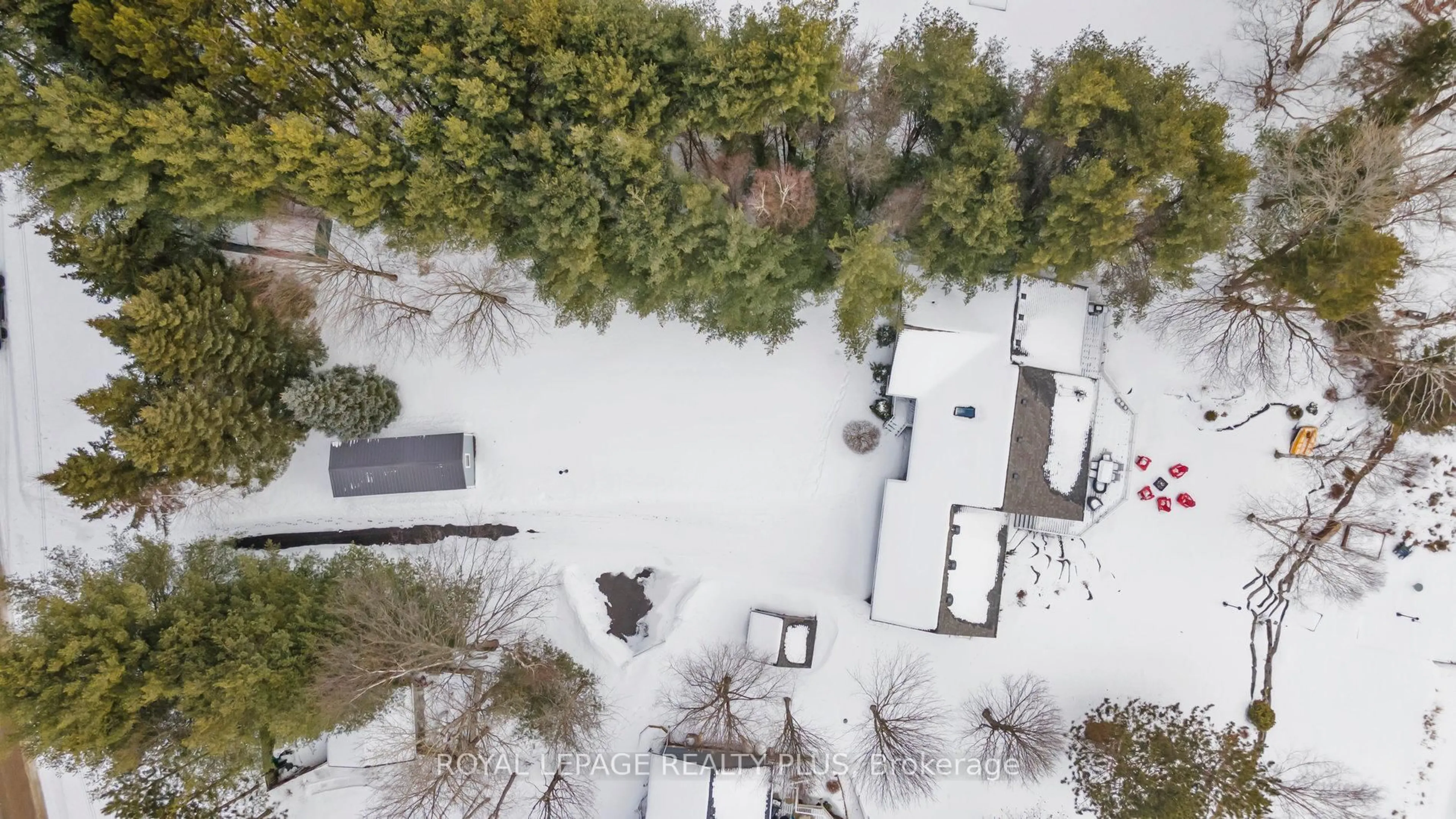 A pic from outside/outdoor area/front of a property/back of a property/a pic from drone, unknown for 16 Black Bear Dr, Kawartha Lakes Ontario K0M 1N0