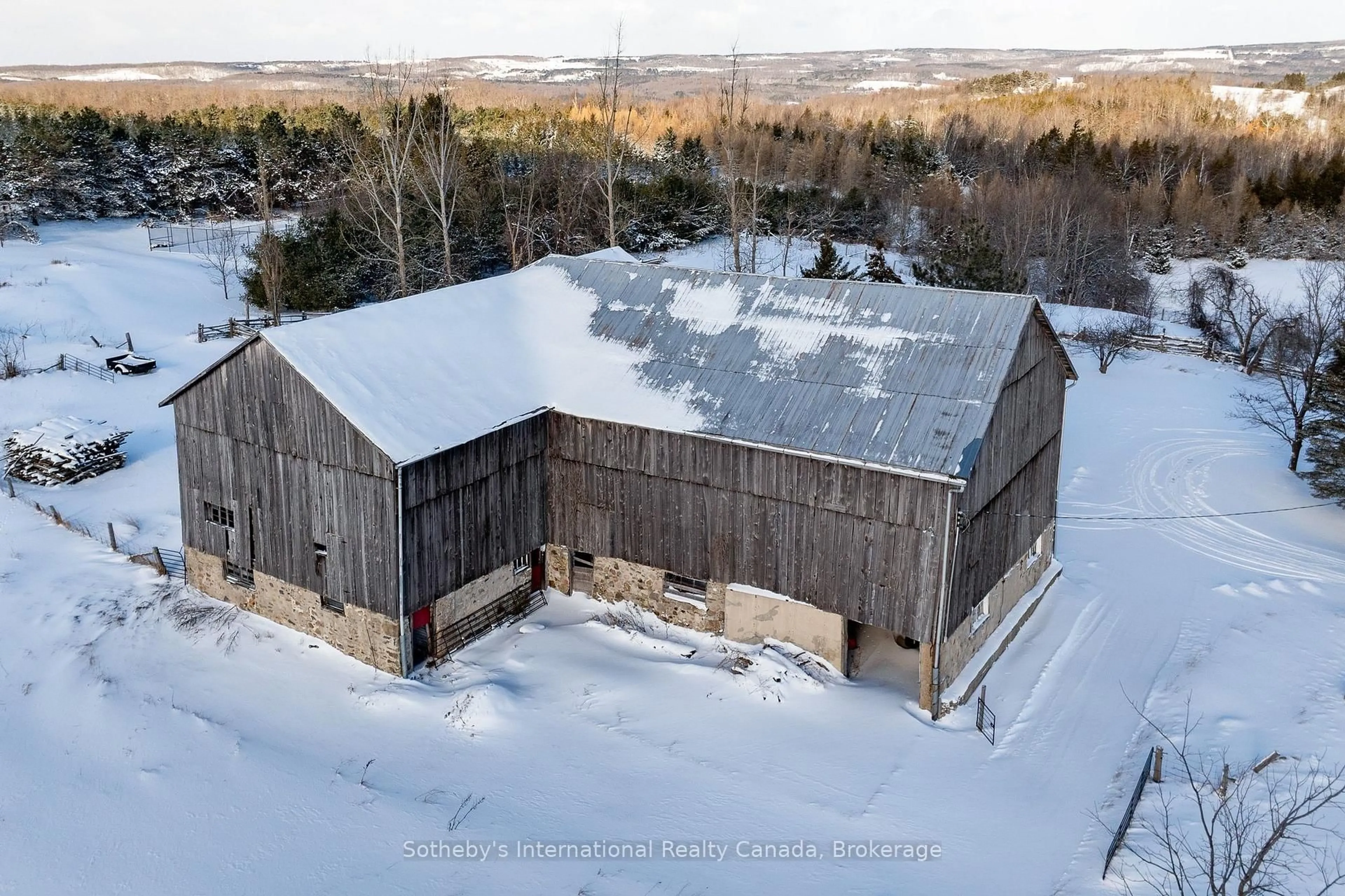 A pic from outside/outdoor area/front of a property/back of a property/a pic from drone, building for 717218 1st Line, Mulmur Ontario L9V 0G2