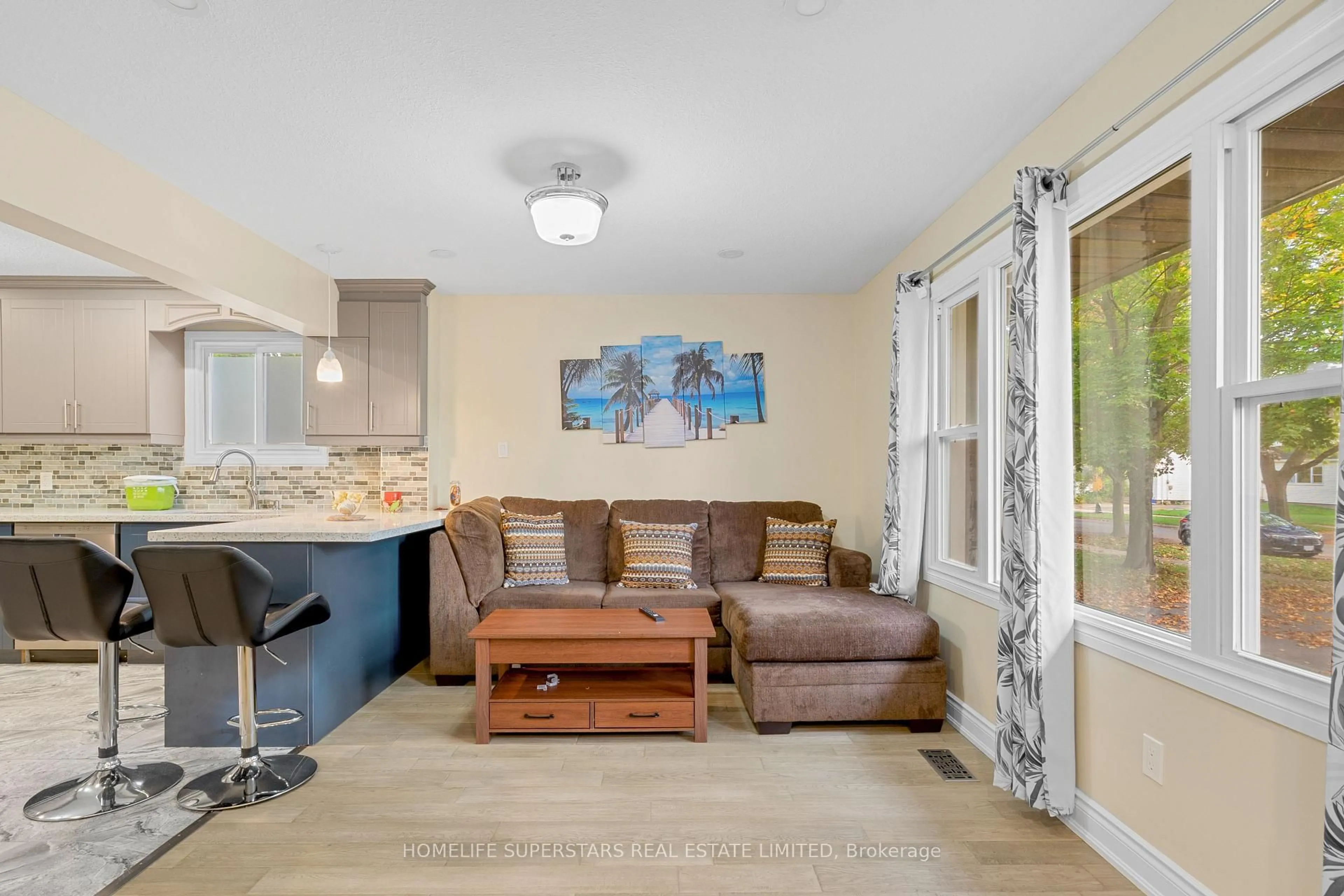 Unknown for 13 Lewis St, Hamilton Ontario L8H 6C3