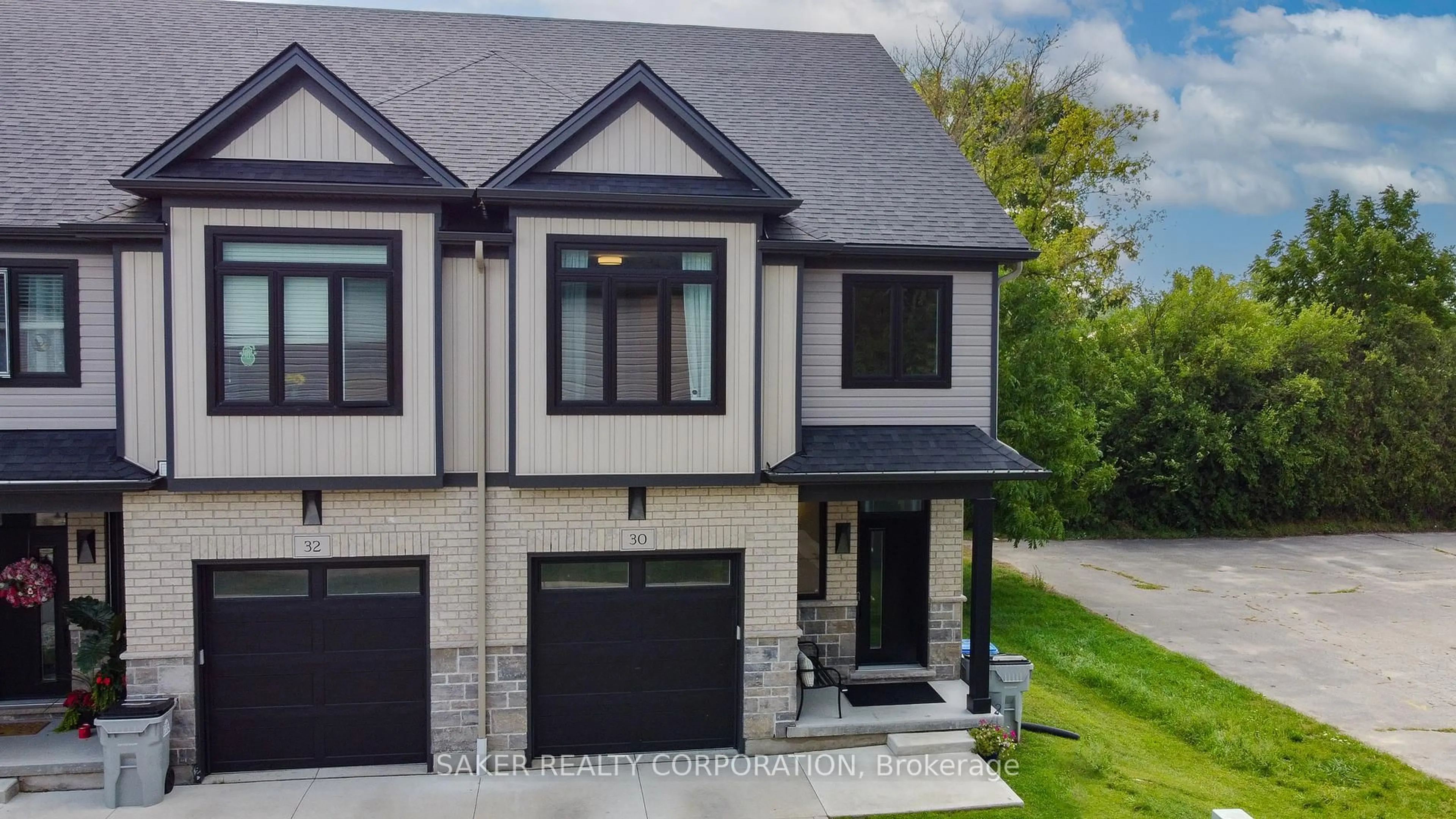Home with brick exterior material, street for 601 LIONS PARK Dr #30, Strathroy-Caradoc Ontario N0L 1W0