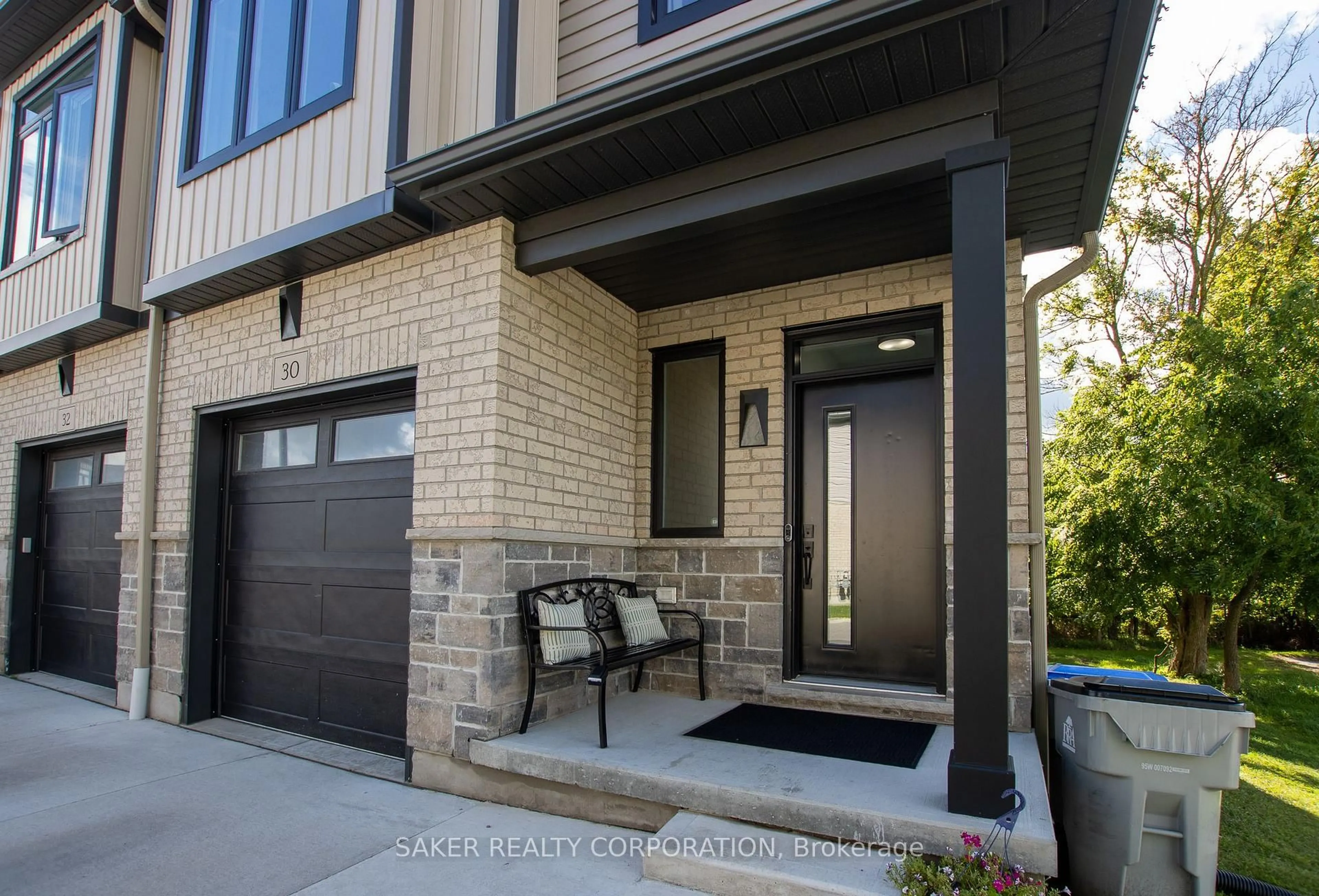 Home with brick exterior material, street for 601 LIONS PARK Dr #30, Strathroy-Caradoc Ontario N0L 1W0