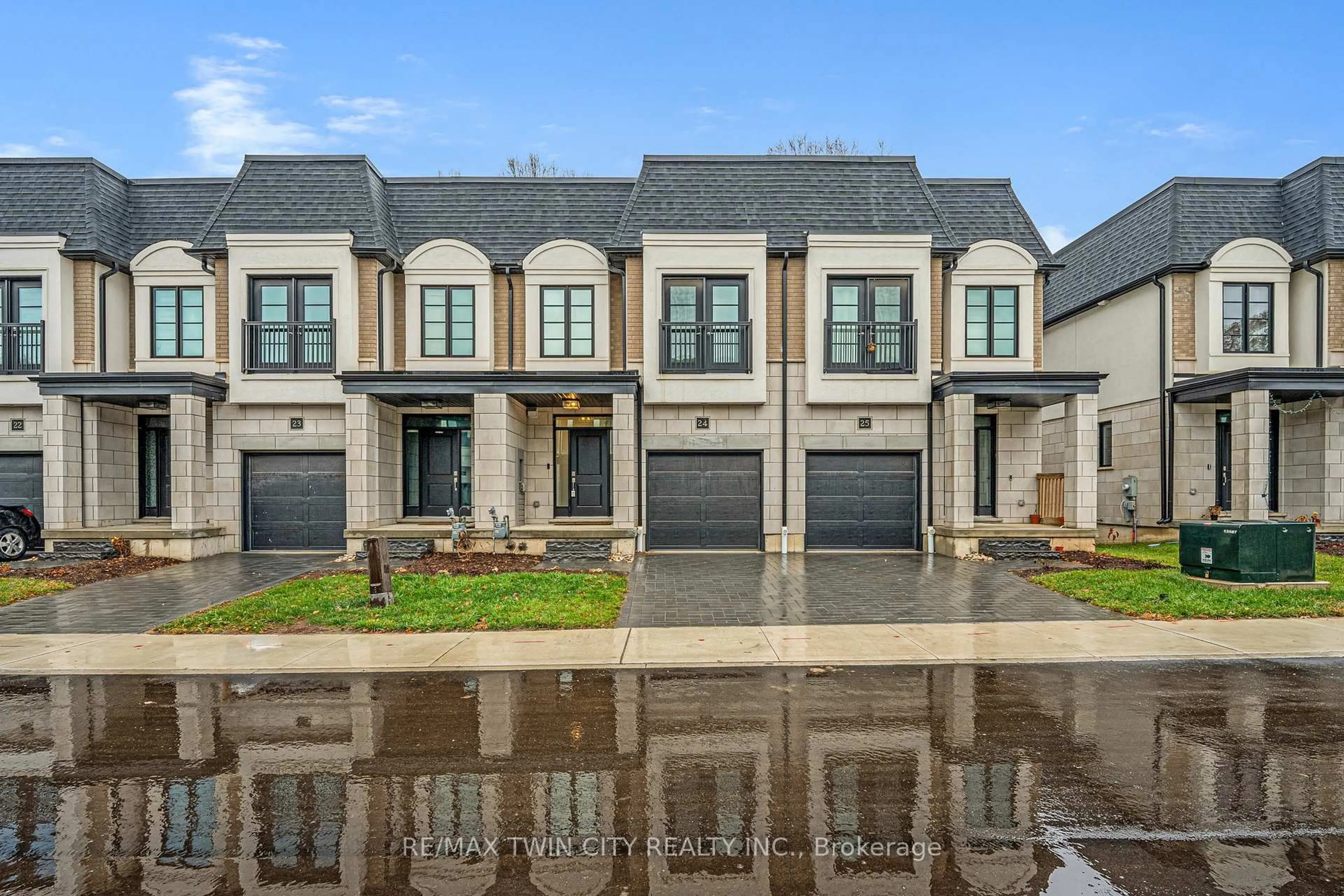 Unknown for 143 Elgin St #24, Cambridge Ontario N1R 5H6