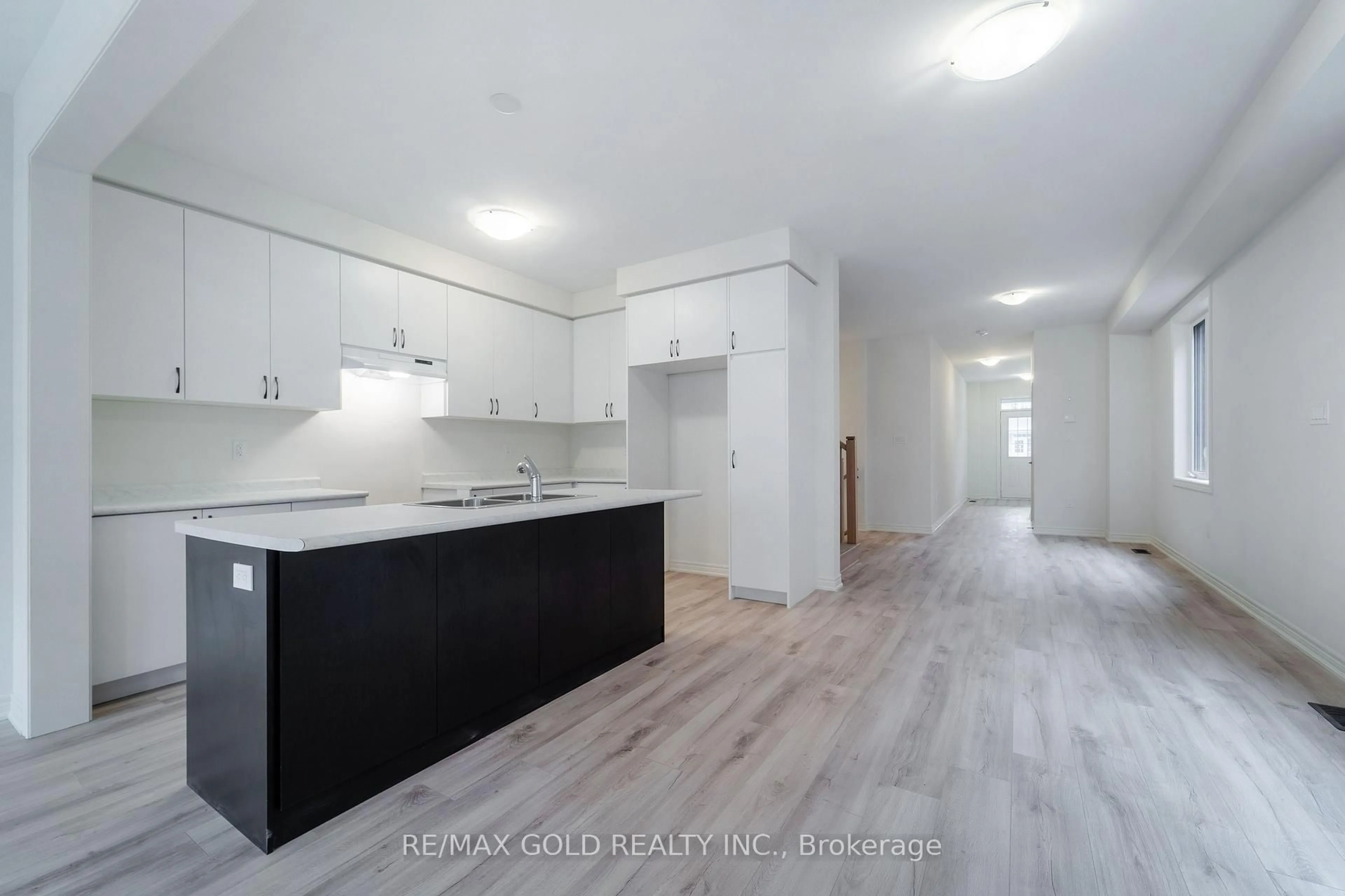 Open concept kitchen, unknown for 16 Lidstone St, Cambridge Ontario N1T 0G4