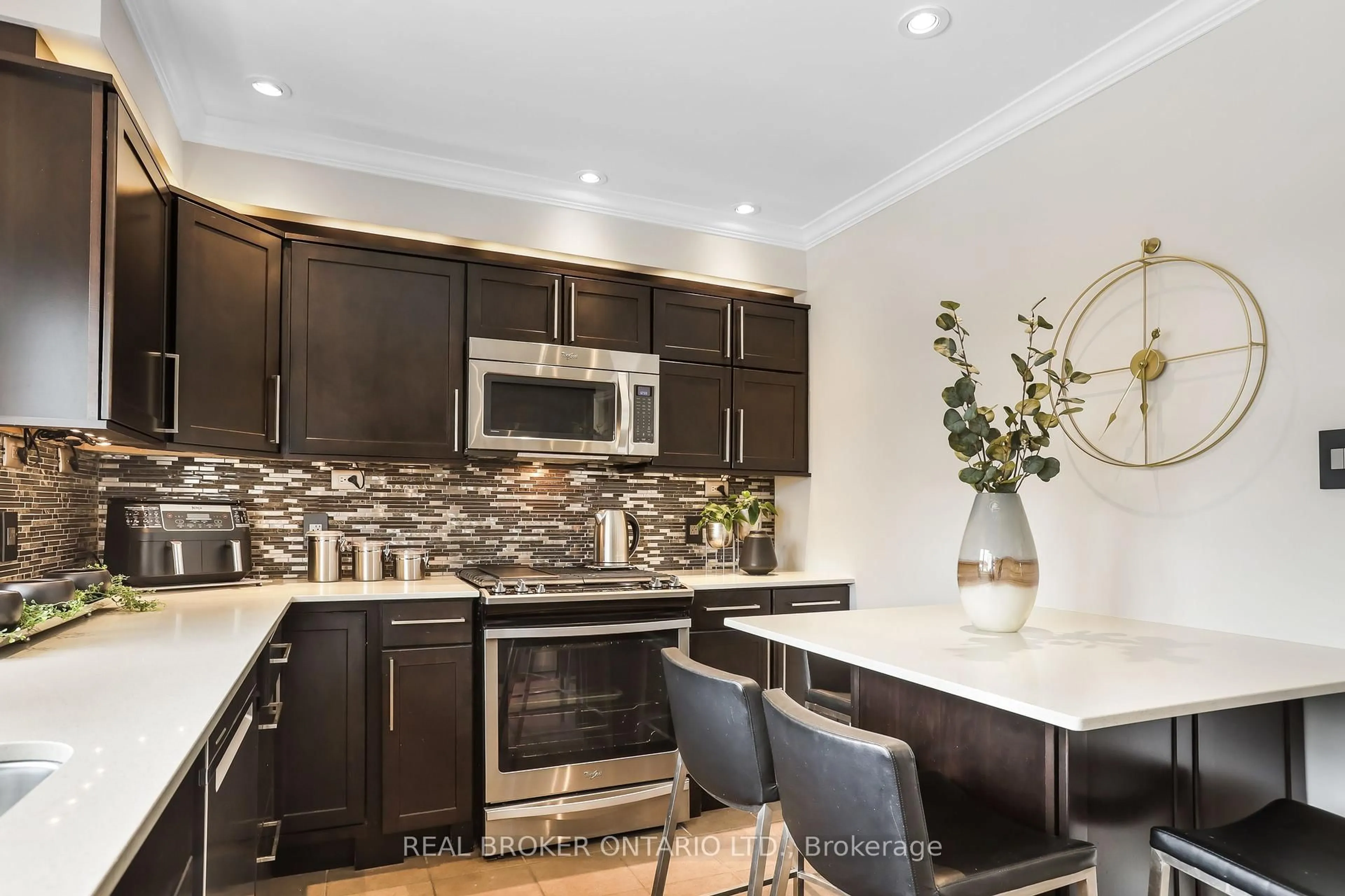 Contemporary kitchen, ceramic/tile floor for 231 #8 Highway, Hamilton Ontario L8G 1E2
