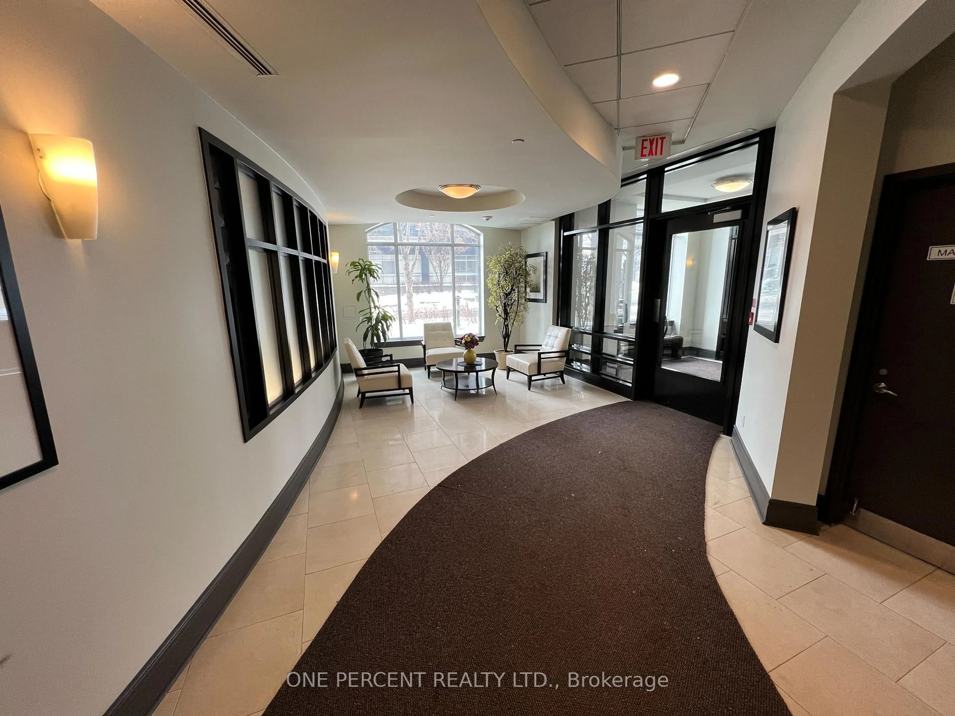 Indoor foyer for 95 Bronson Ave #1603, Ottawa Ontario K1R 1E2