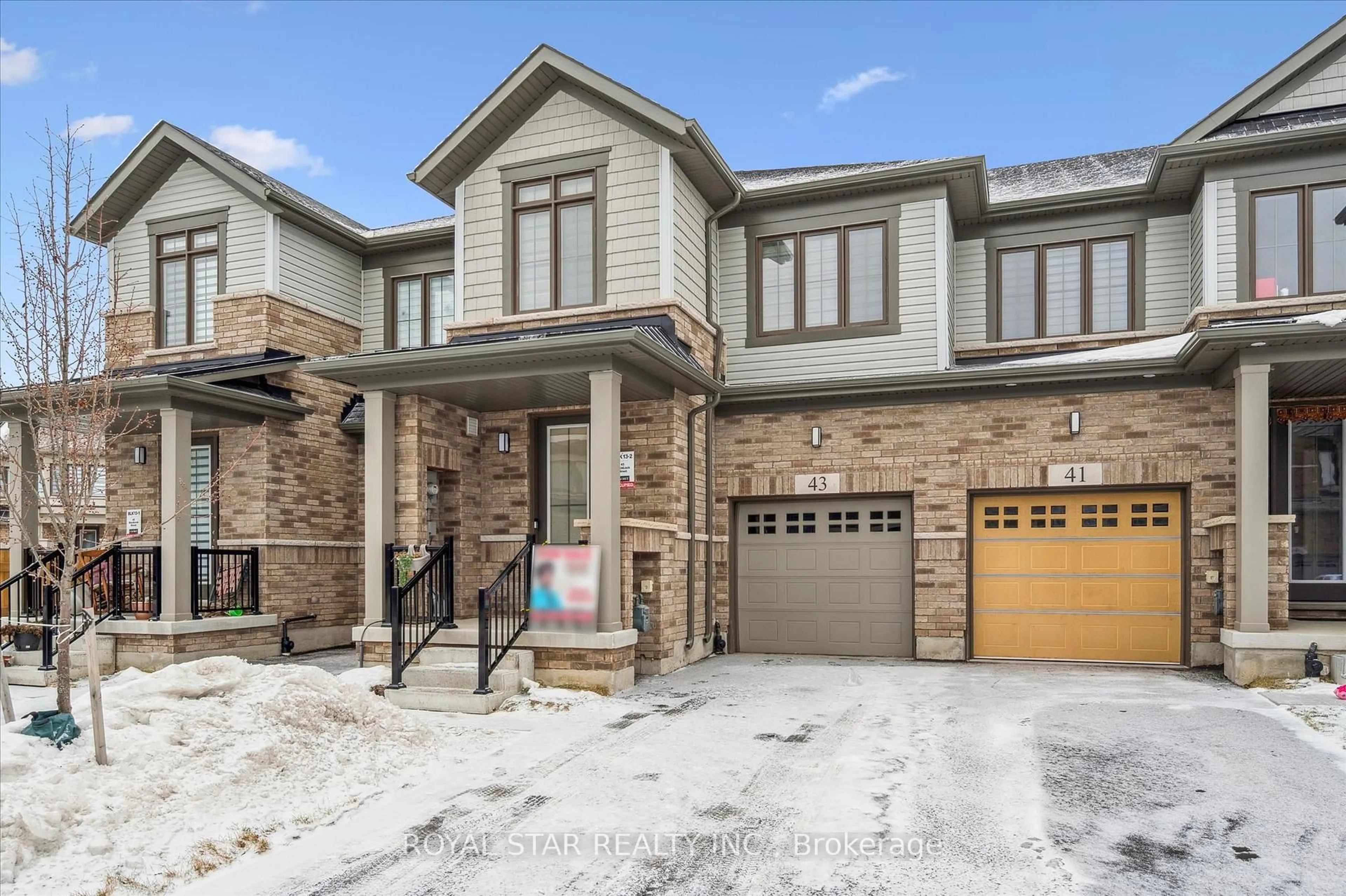 Home with brick exterior material, street for 43 Blacklock St, Cambridge Ontario N1S 0E2