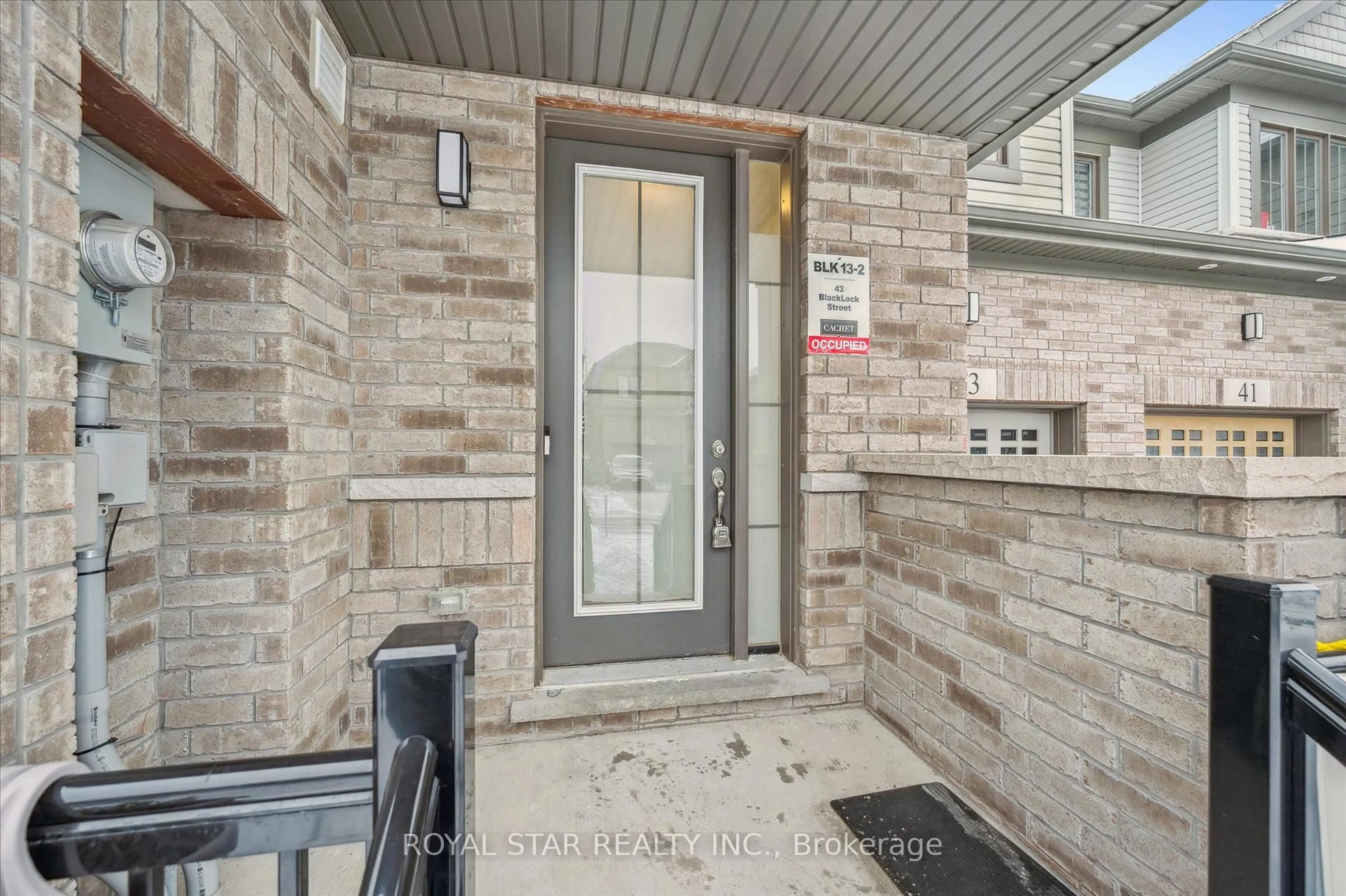 Indoor entryway for 43 Blacklock St, Cambridge Ontario N1S 0E2