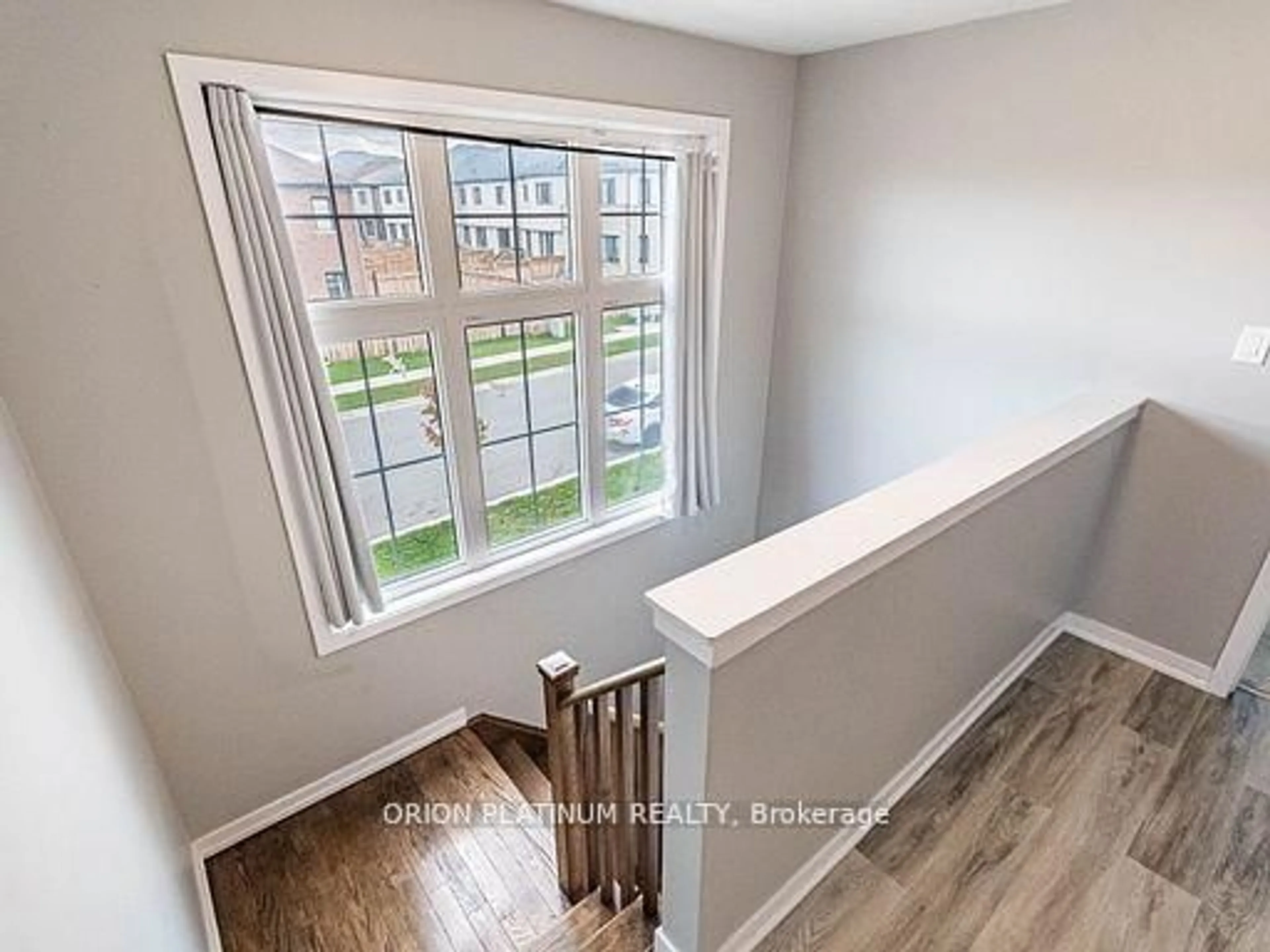 A pic of a room for 135 Pagebrook Cres, Hamilton Ontario L8J 0K7