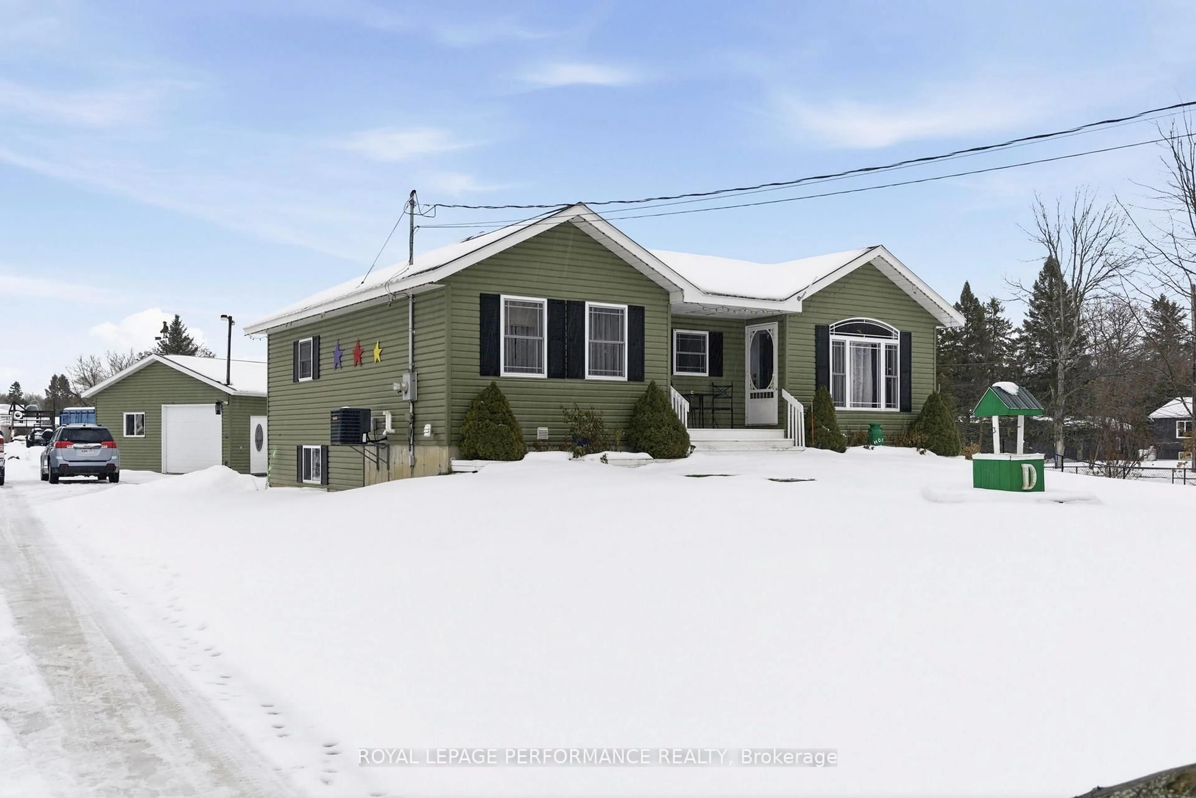 Home with vinyl exterior material, street for 6149 Poirier Ave, South Glengarry Ontario K0C 2J0