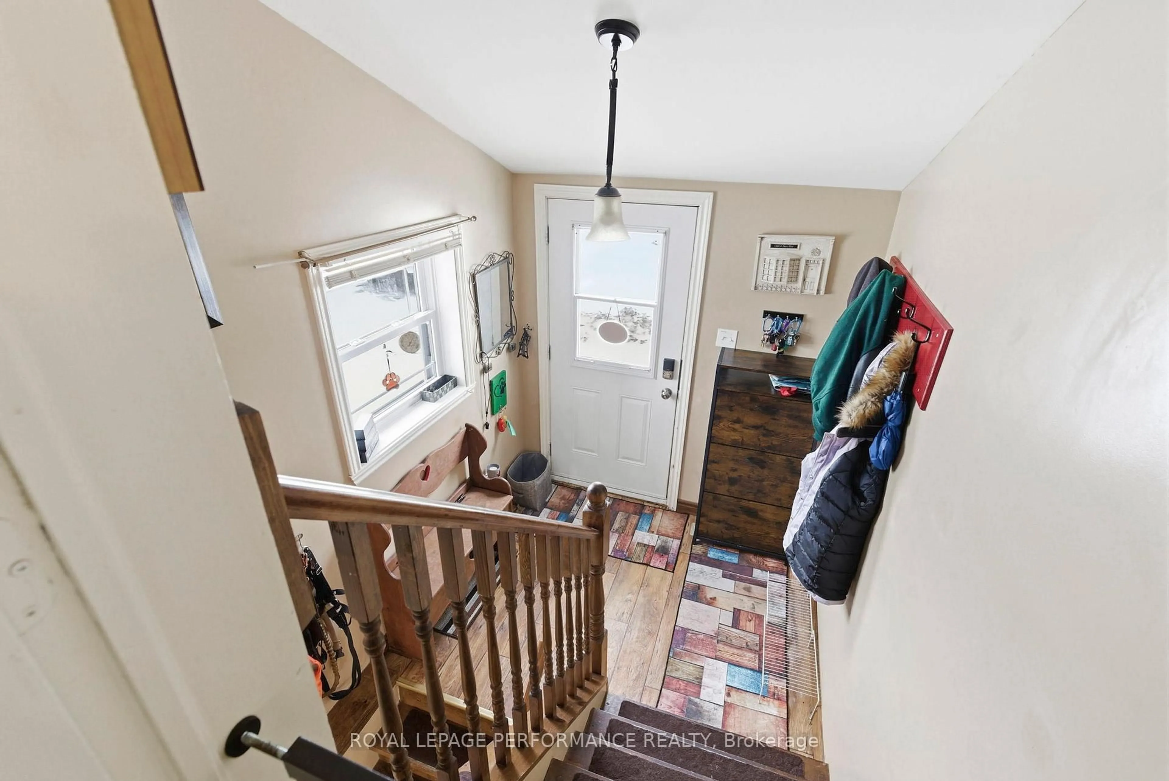 Indoor entryway for 6149 Poirier Ave, South Glengarry Ontario K0C 2J0
