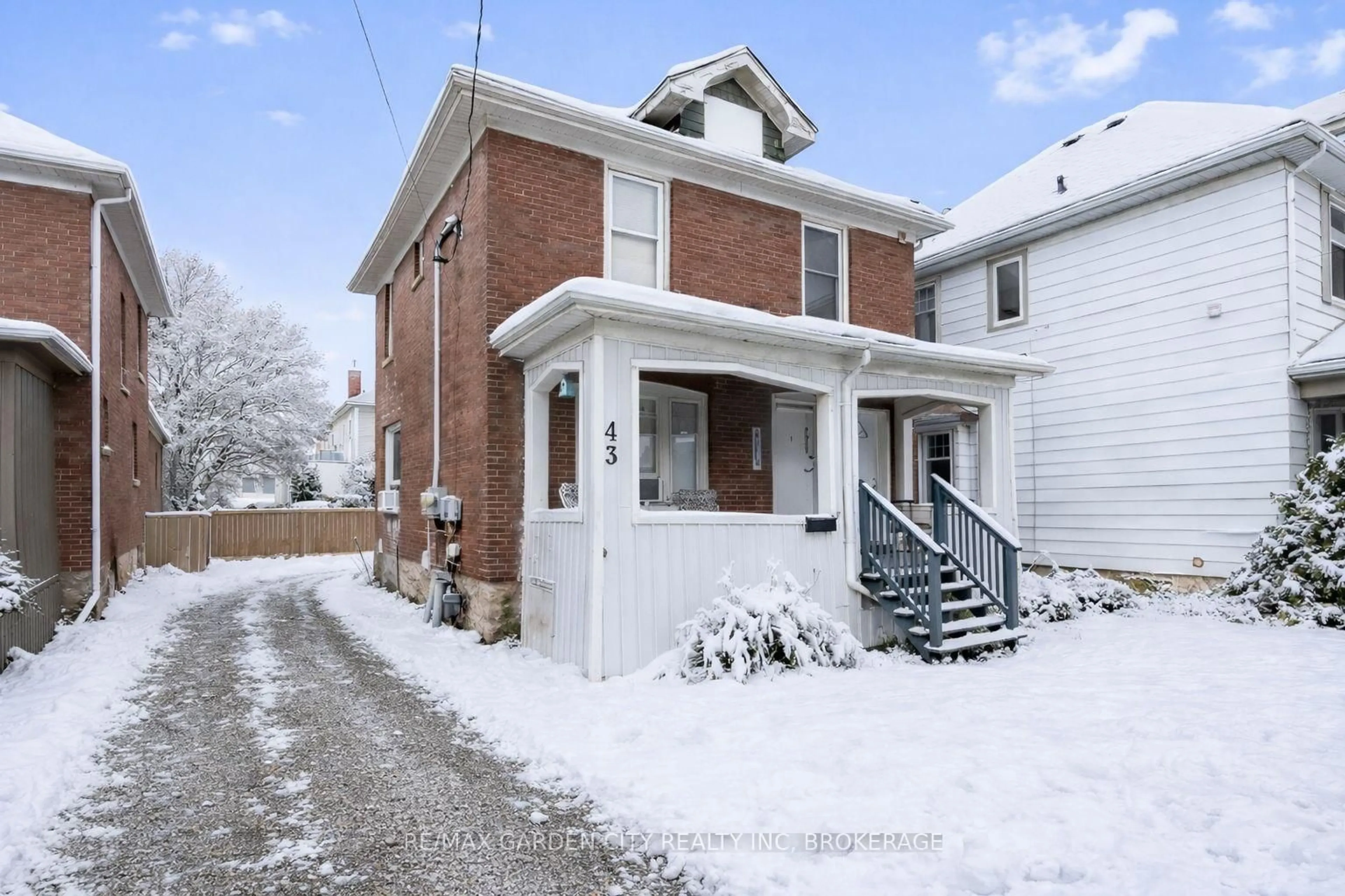 Home with brick exterior material, street for 43 York St, St. Catharines Ontario L2R 6C2