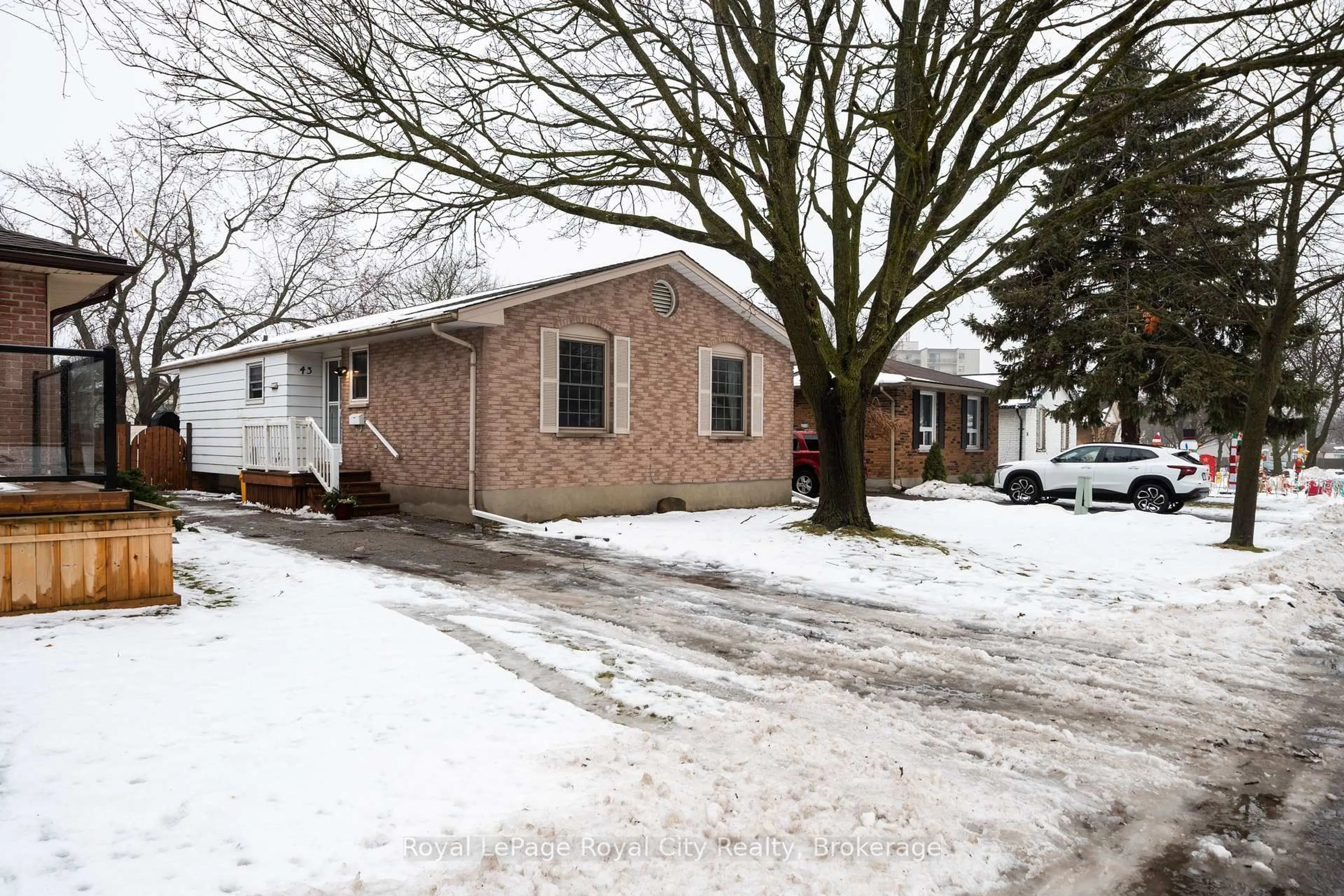 Unknown for 43 Patience Cres, London South Ontario N6E 2K7