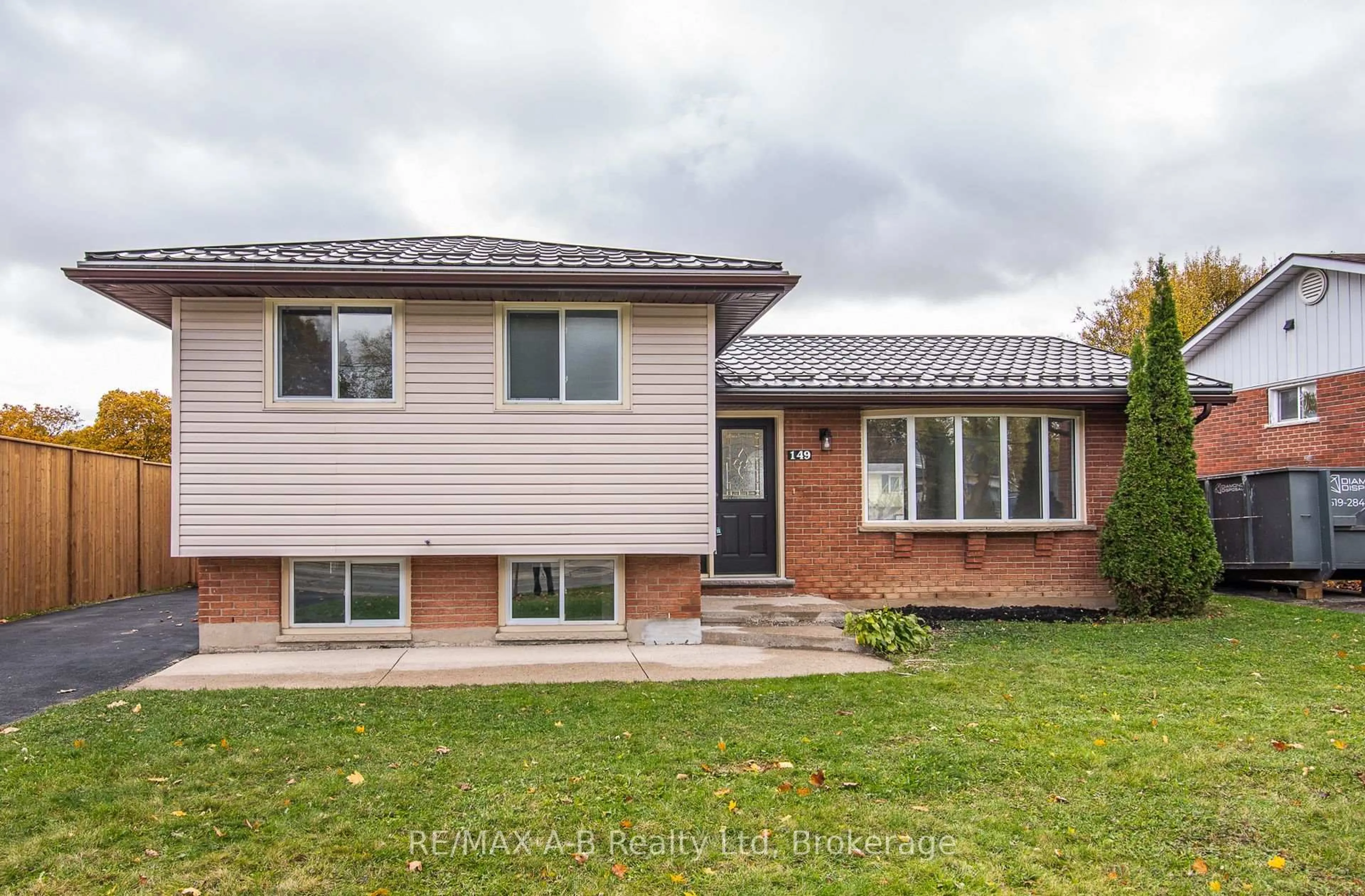 Home with brick exterior material, street for 149 Norfolk St, Stratford Ontario N5A 3Y7
