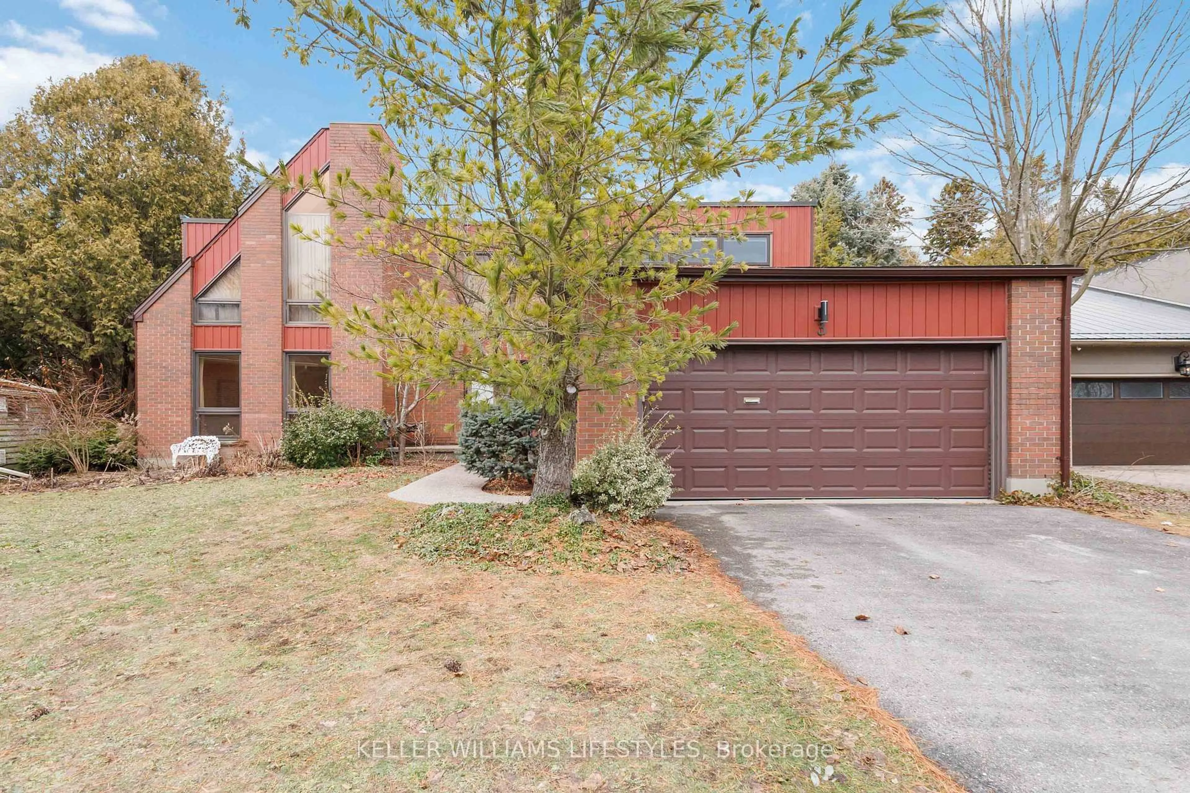 Home with brick exterior material, street for 3 Shavian Crt, London North Ontario N6G 3G9