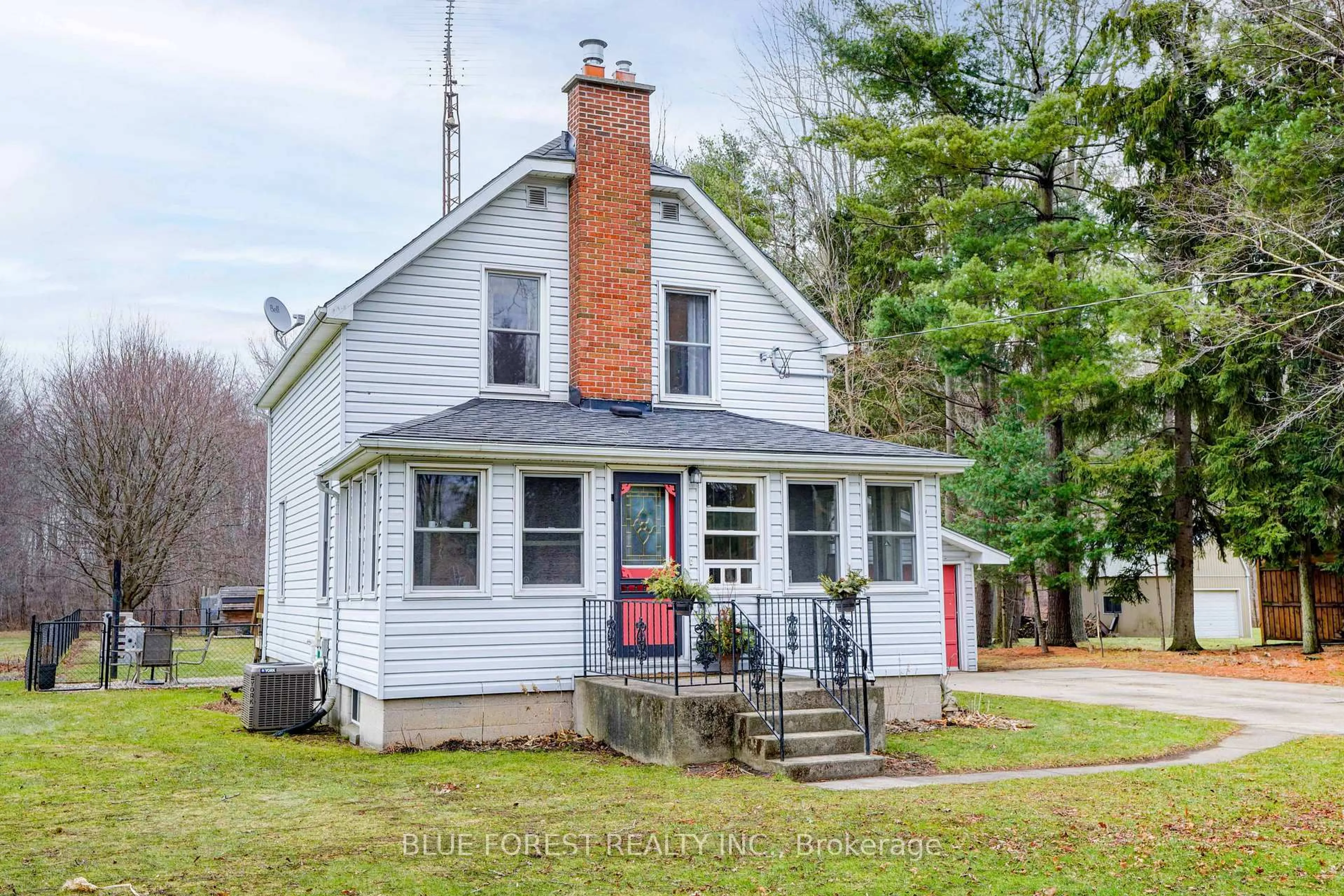 Unknown for 9868 GRAHAM Rd, West Elgin Ontario N0L 2P0