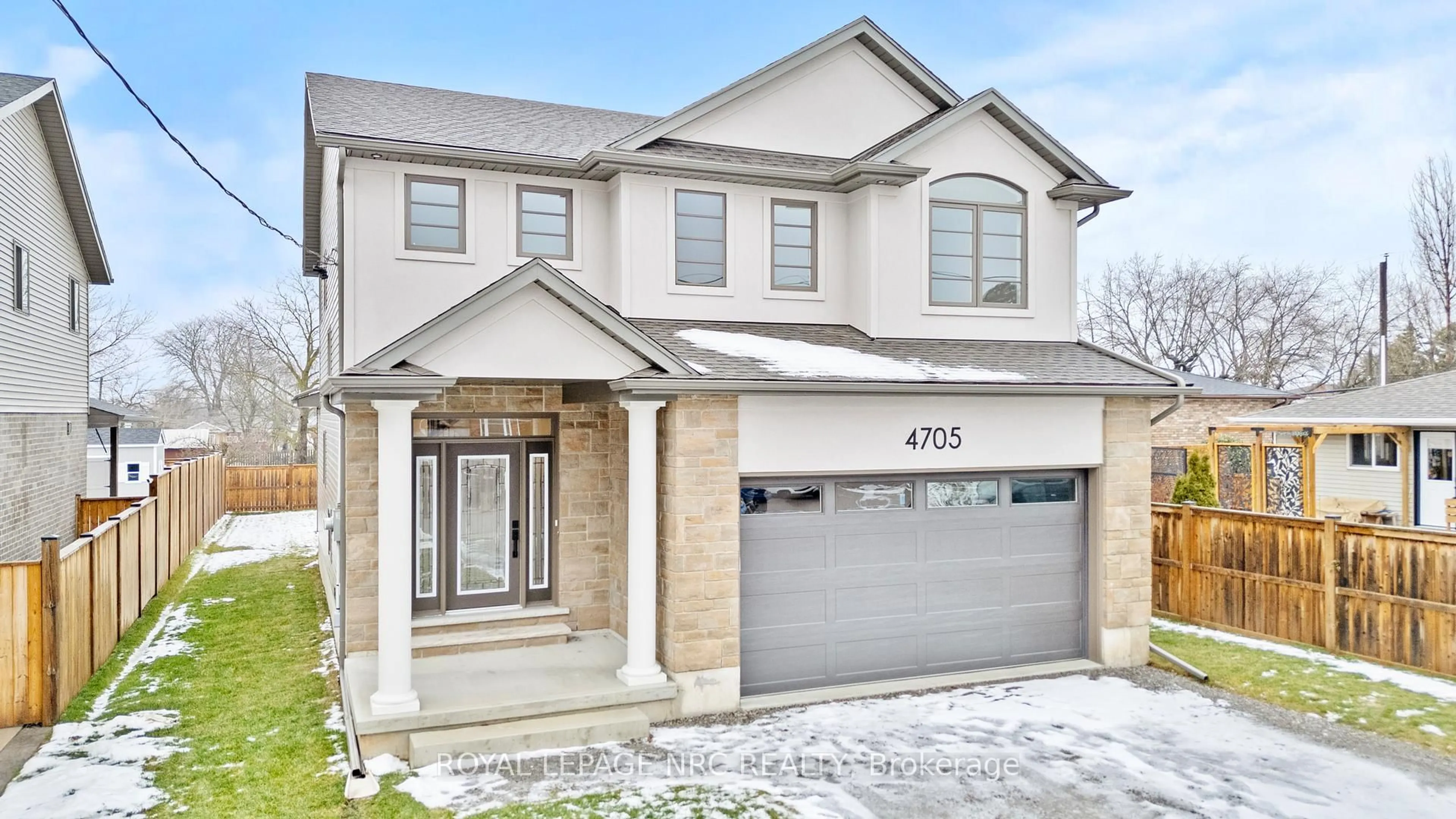 Home with brick exterior material, street for 4705 Lee Ave, Niagara Falls Ontario L2H 1M7