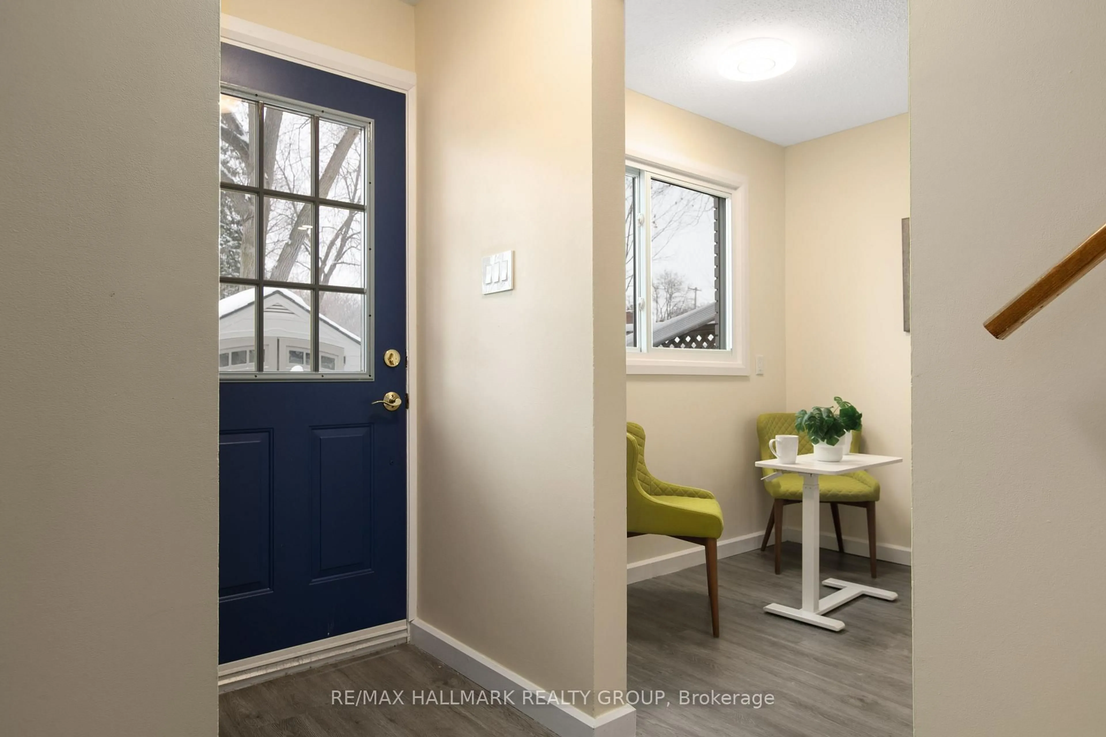 Indoor entryway for 2652 Moncton Rd #24, Ottawa Ontario K2B 7W1