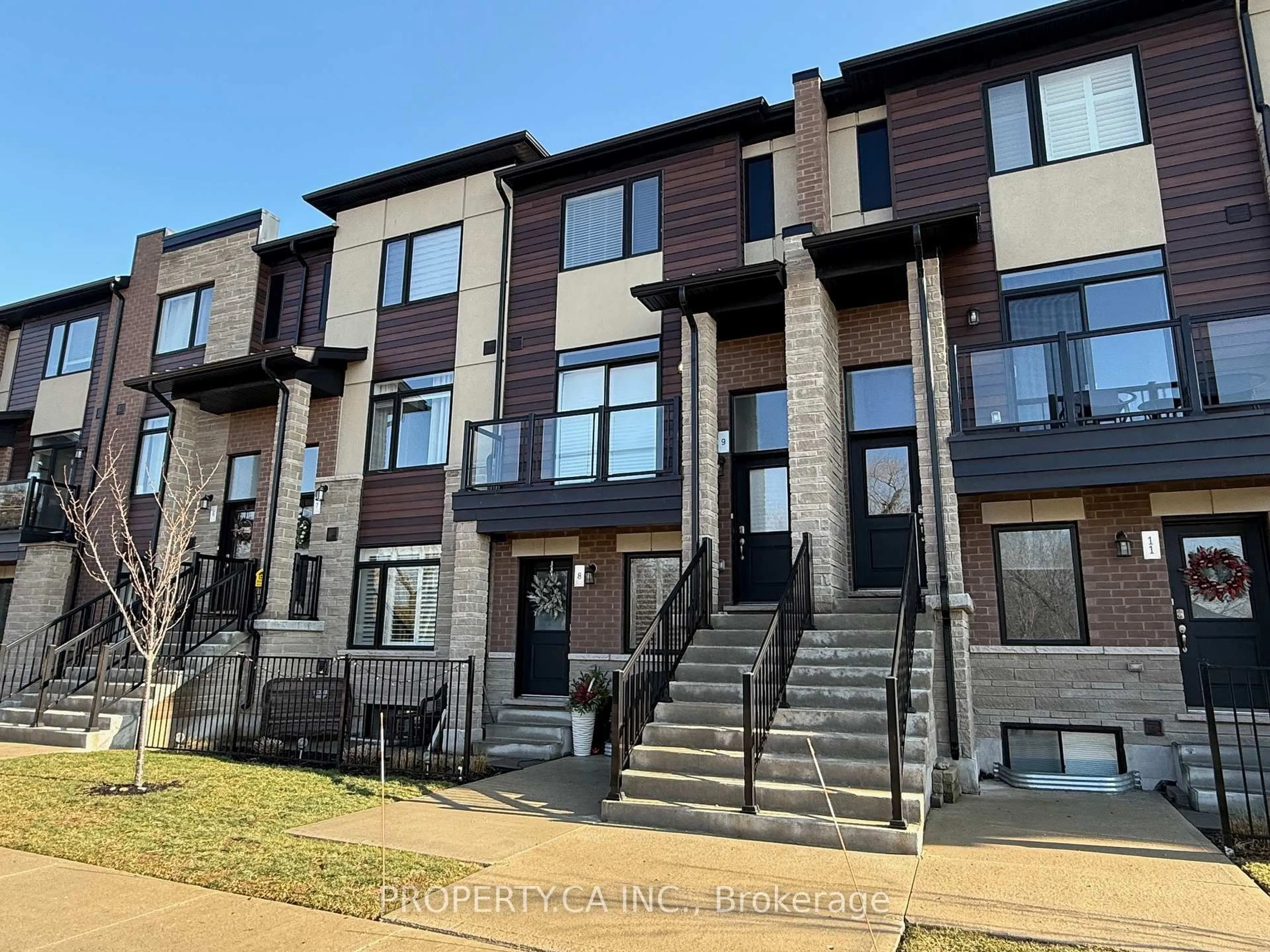 A pic from outside/outdoor area/front of a property/back of a property/a pic from drone, street for 590 North Service Rd #9, Hamilton Ontario L8E 0K5