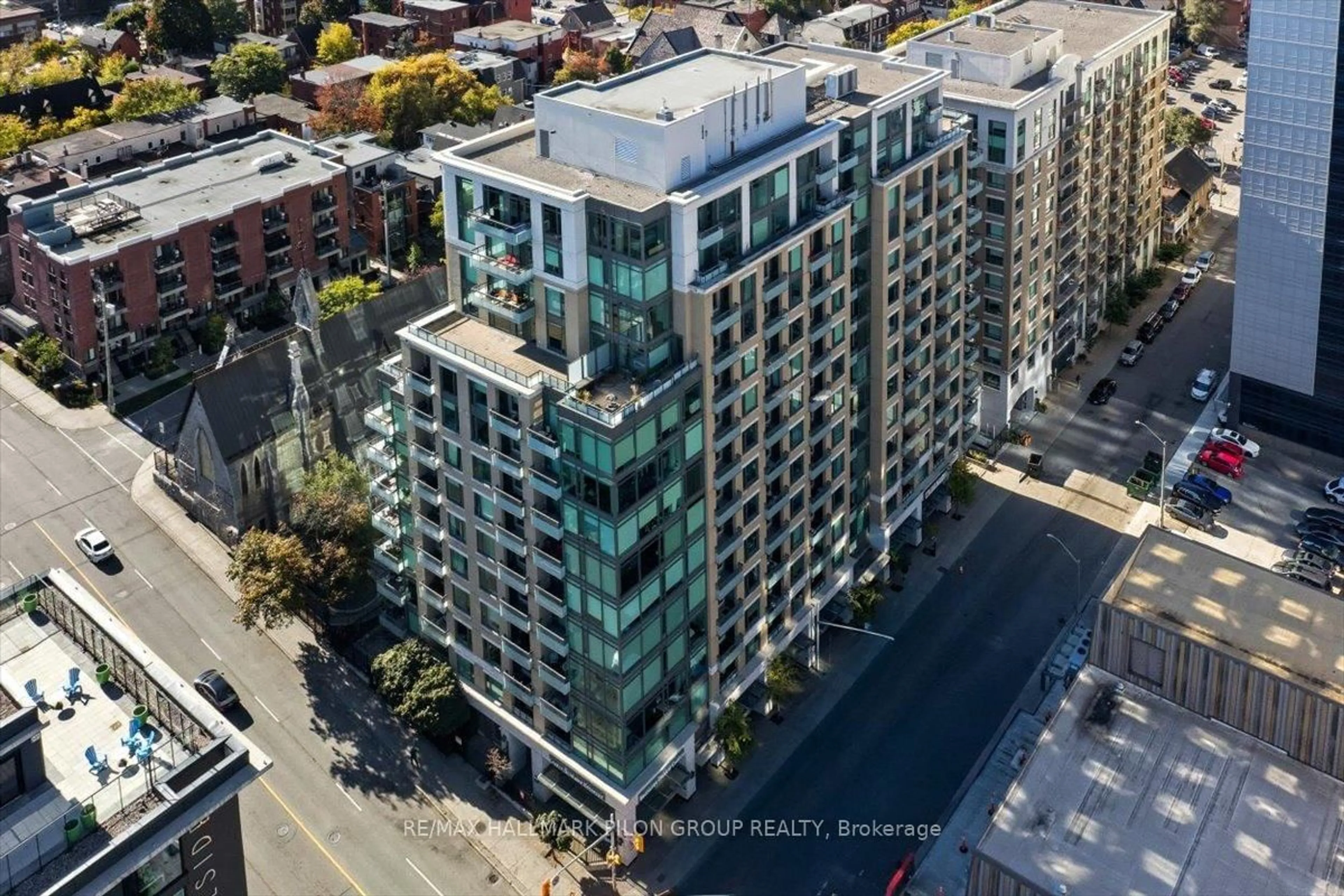 A pic from outside/outdoor area/front of a property/back of a property/a pic from drone, city buildings view from balcony for 238 Besserer St #413, Ottawa Ontario K1N 6B1