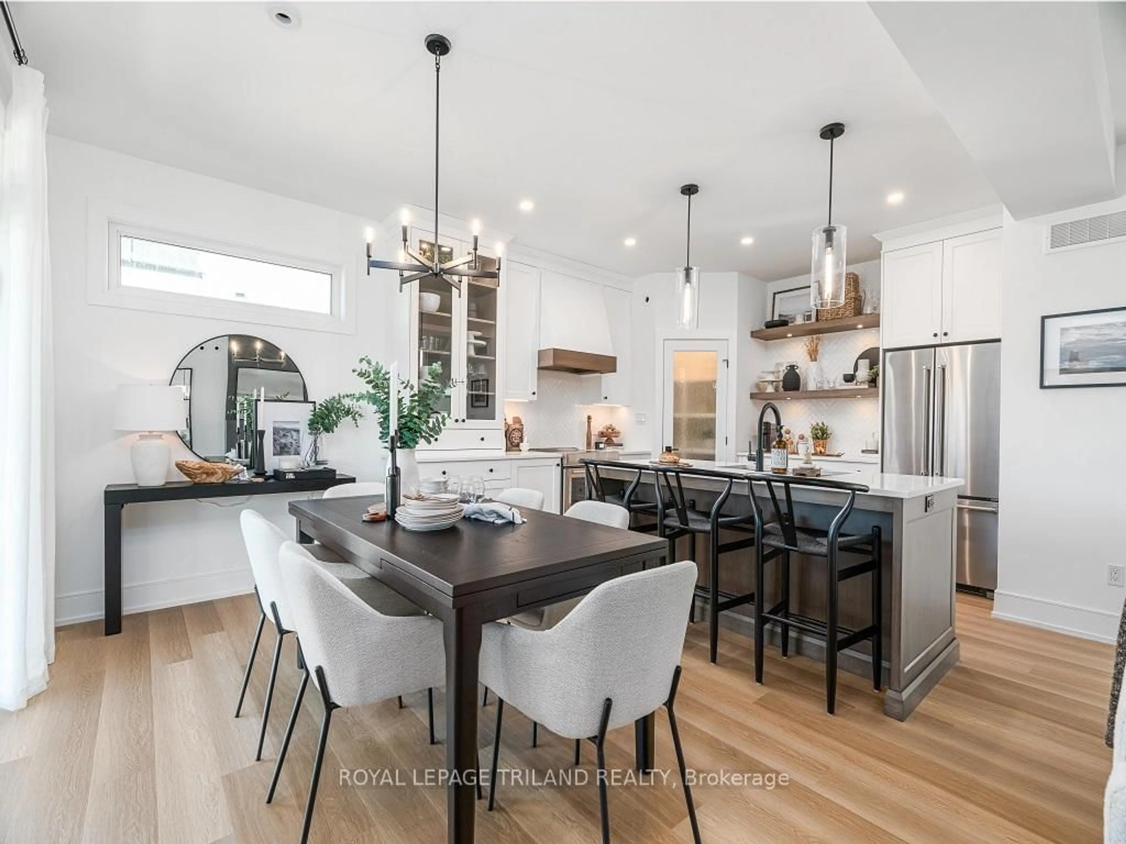 Open concept kitchen, unknown for 31 SNOWY OWL Tr, Central Elgin Ontario N5R 0M6