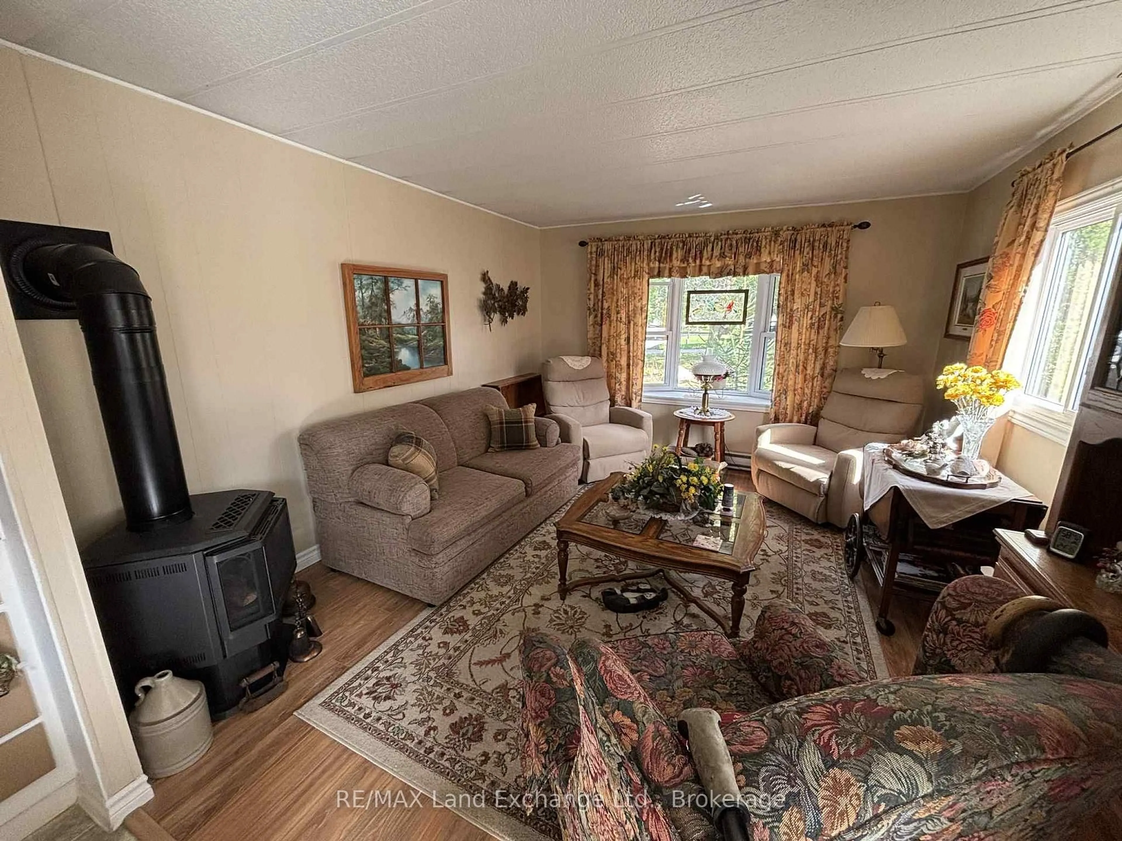 Living room with furniture, unknown for 35 Briarwood Cres, North Huron Ontario N0G 2W0