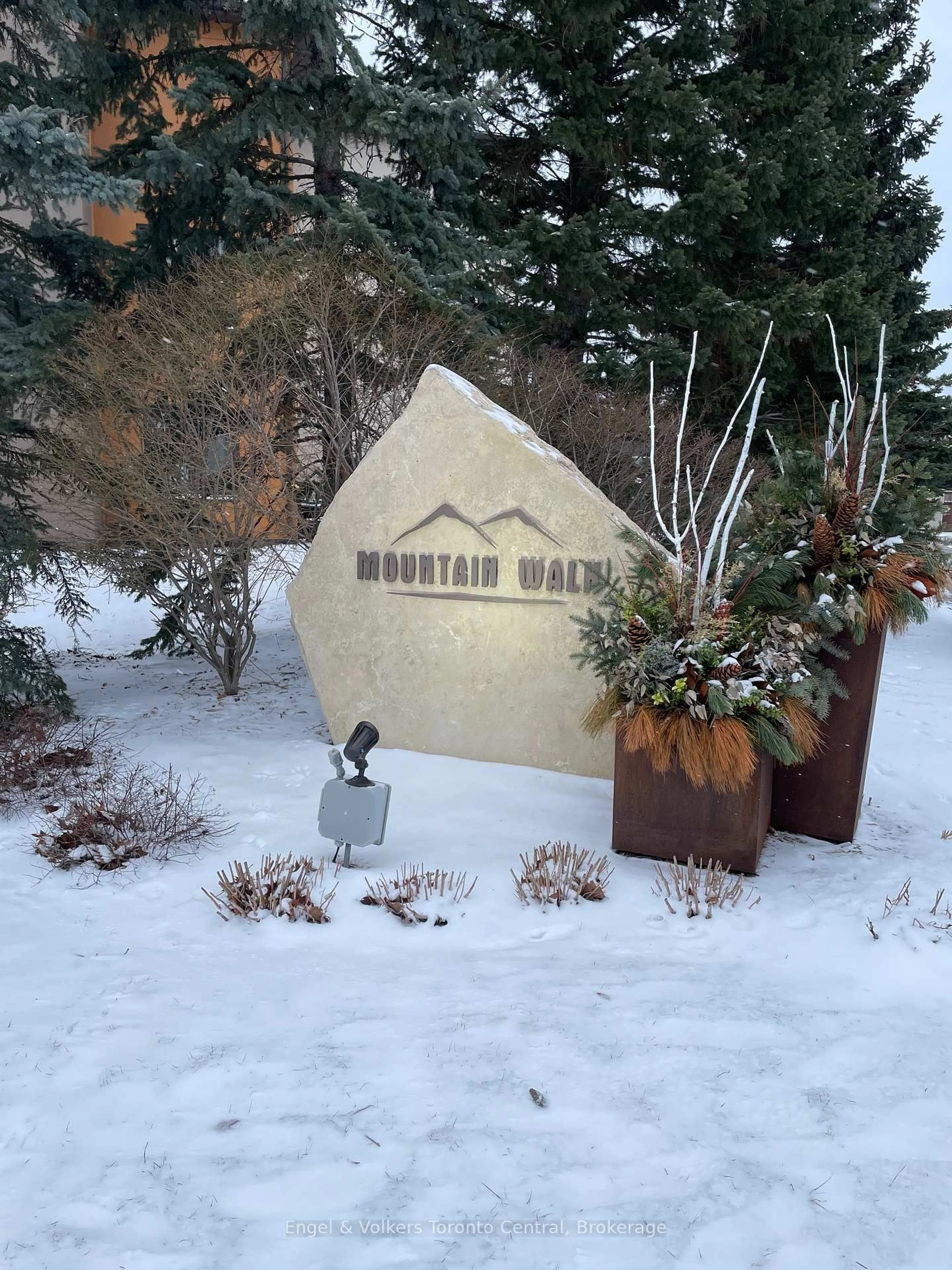 Unknown for 169 Jozo Weider Blvd #121, Blue Mountains Ontario L9Y 0P7