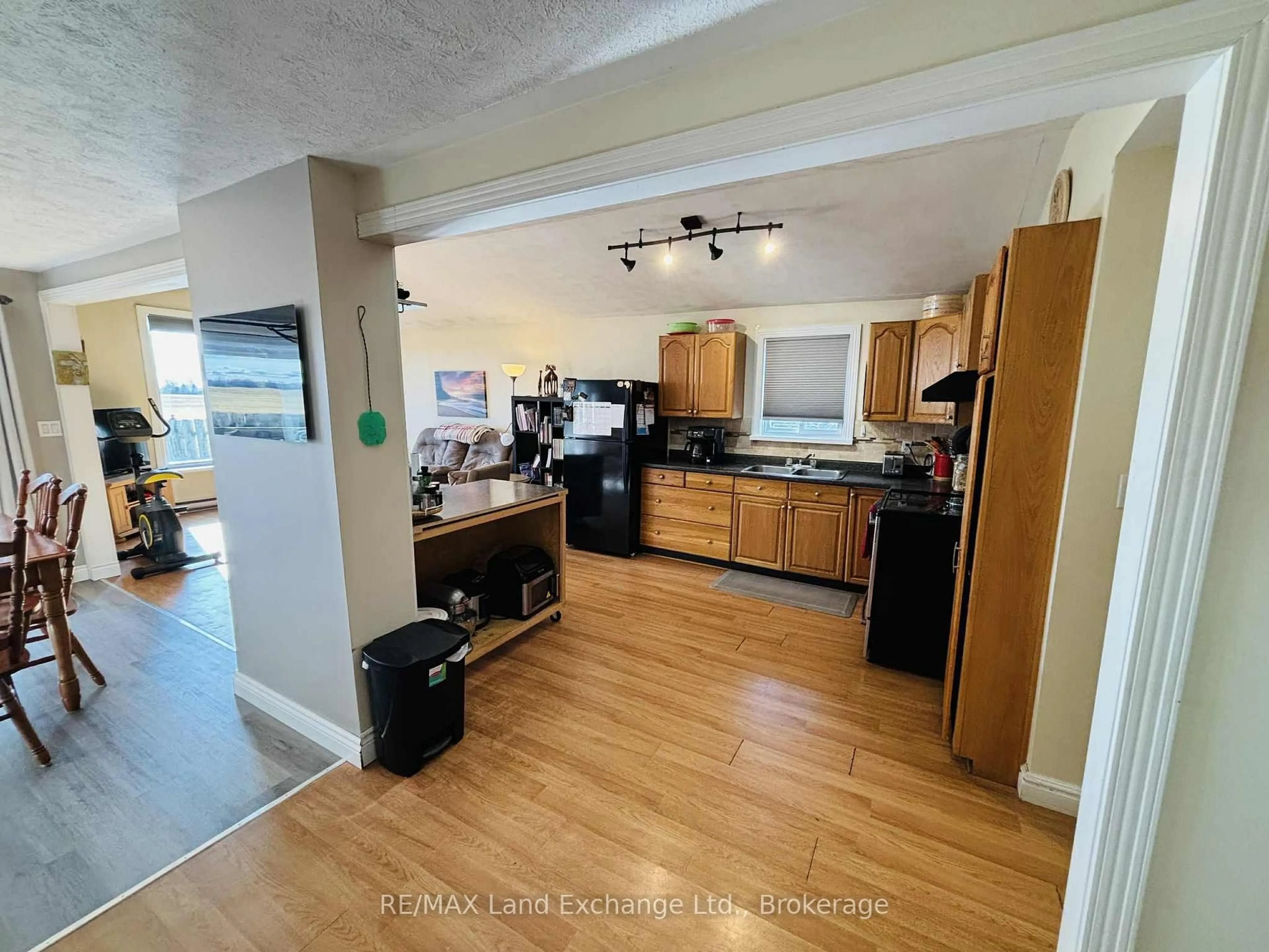 Unknown for 206 Grace St, Georgian Bluffs Ontario N0H 2N0