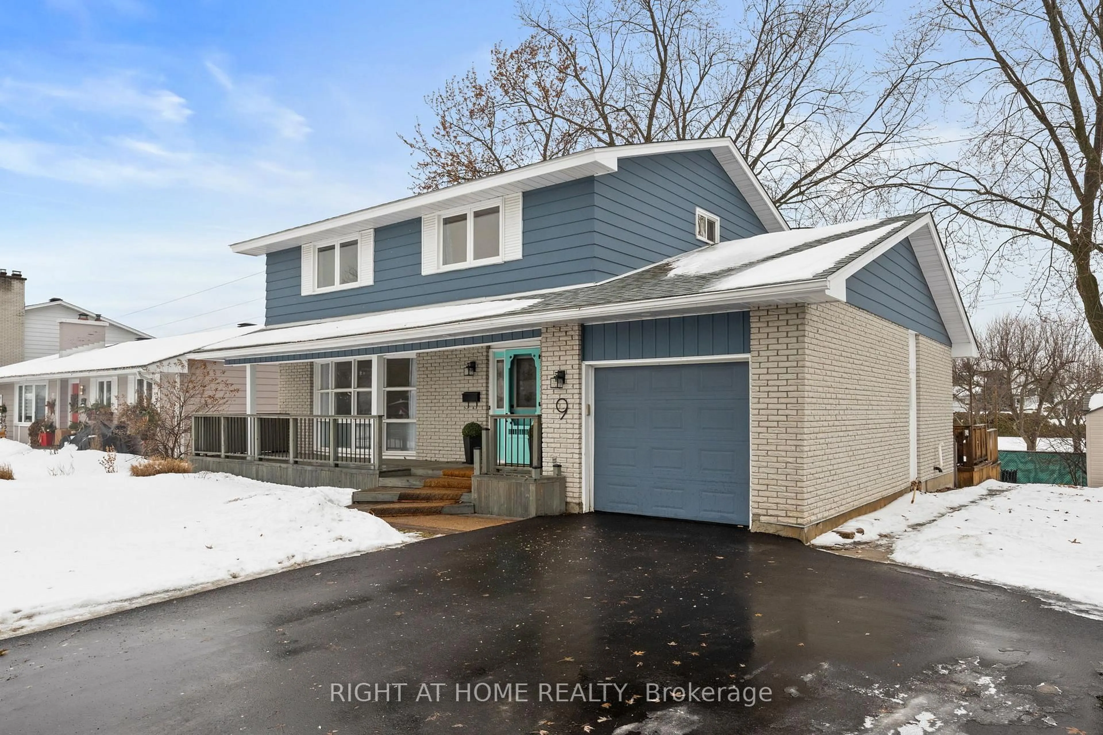 Home with vinyl exterior material, street for 9 AURORA Cres, Ottawa Ontario K2G 0Z6