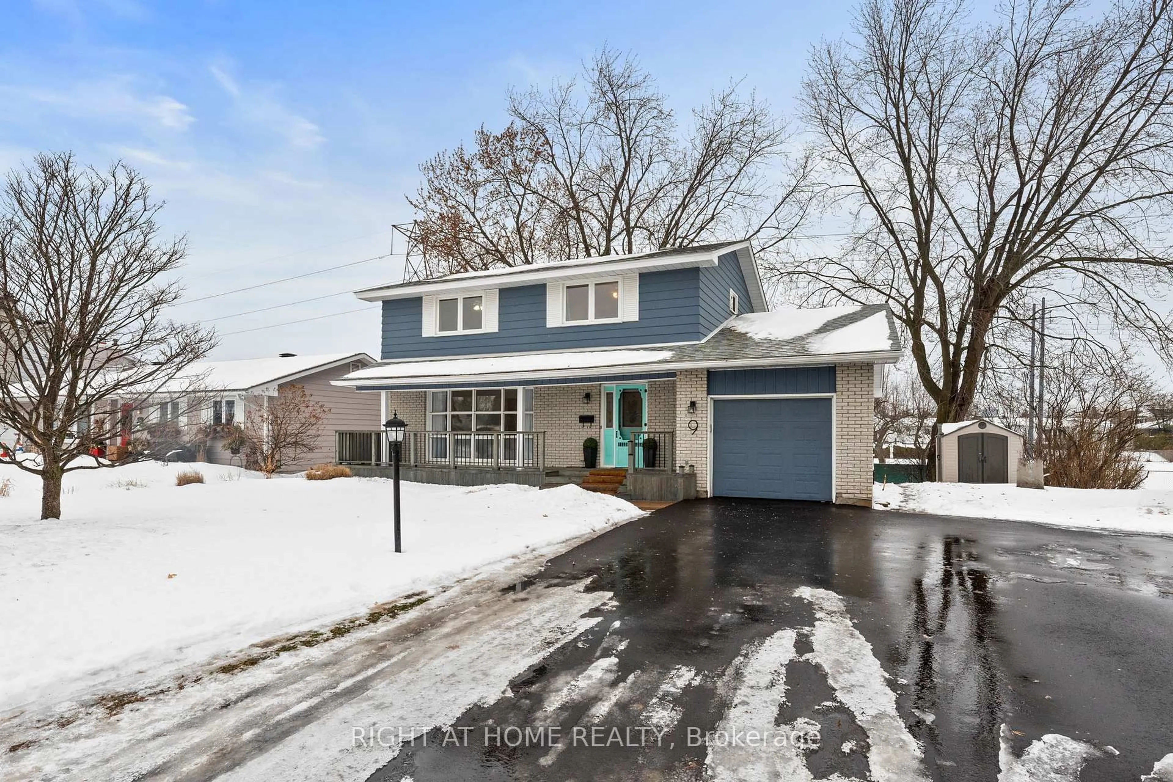 Unknown for 9 AURORA Cres, Ottawa Ontario K2G 0Z6