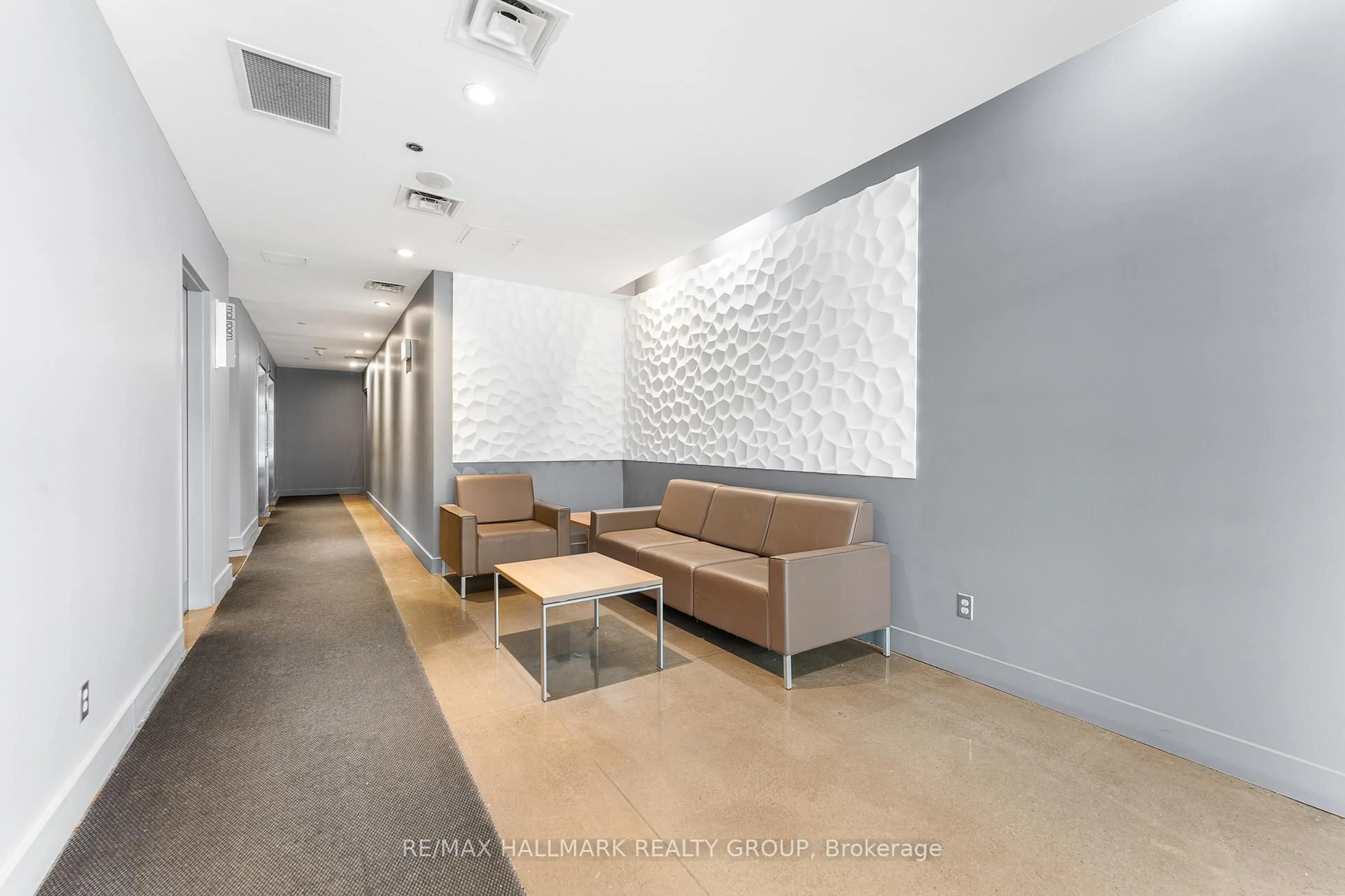 Unknown for 180 York St #903, Ottawa Ontario K1N 1J6