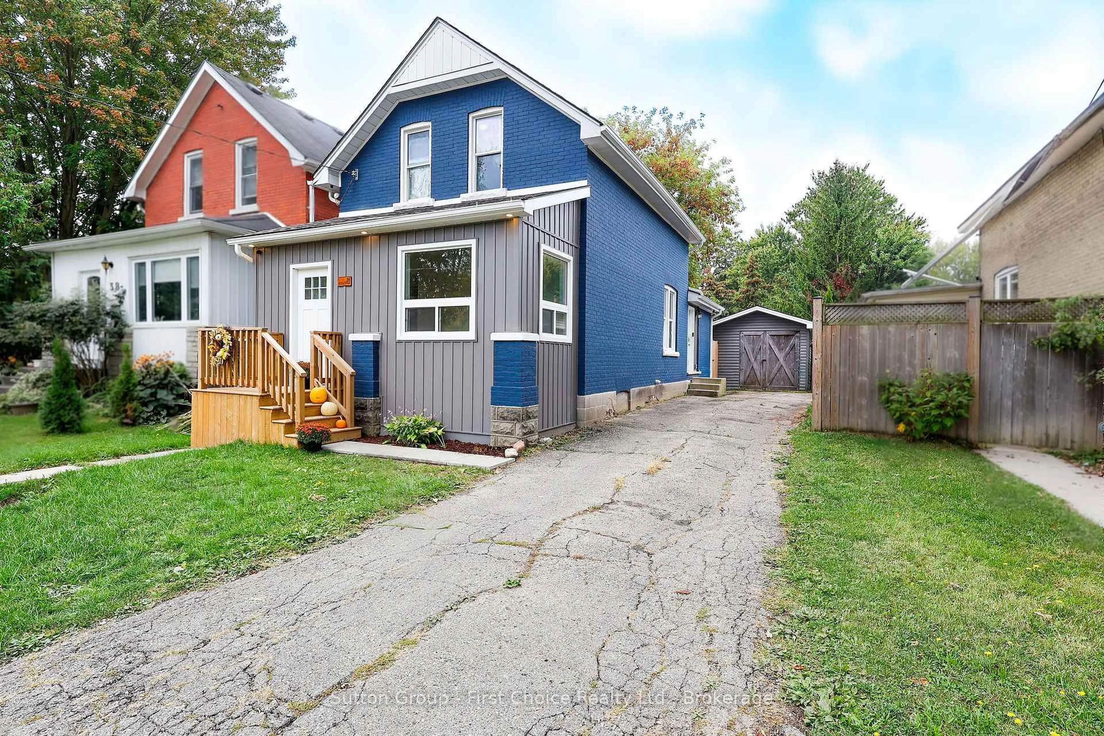 Unknown for 36 Mcnab St, Stratford Ontario N5A 1Y9