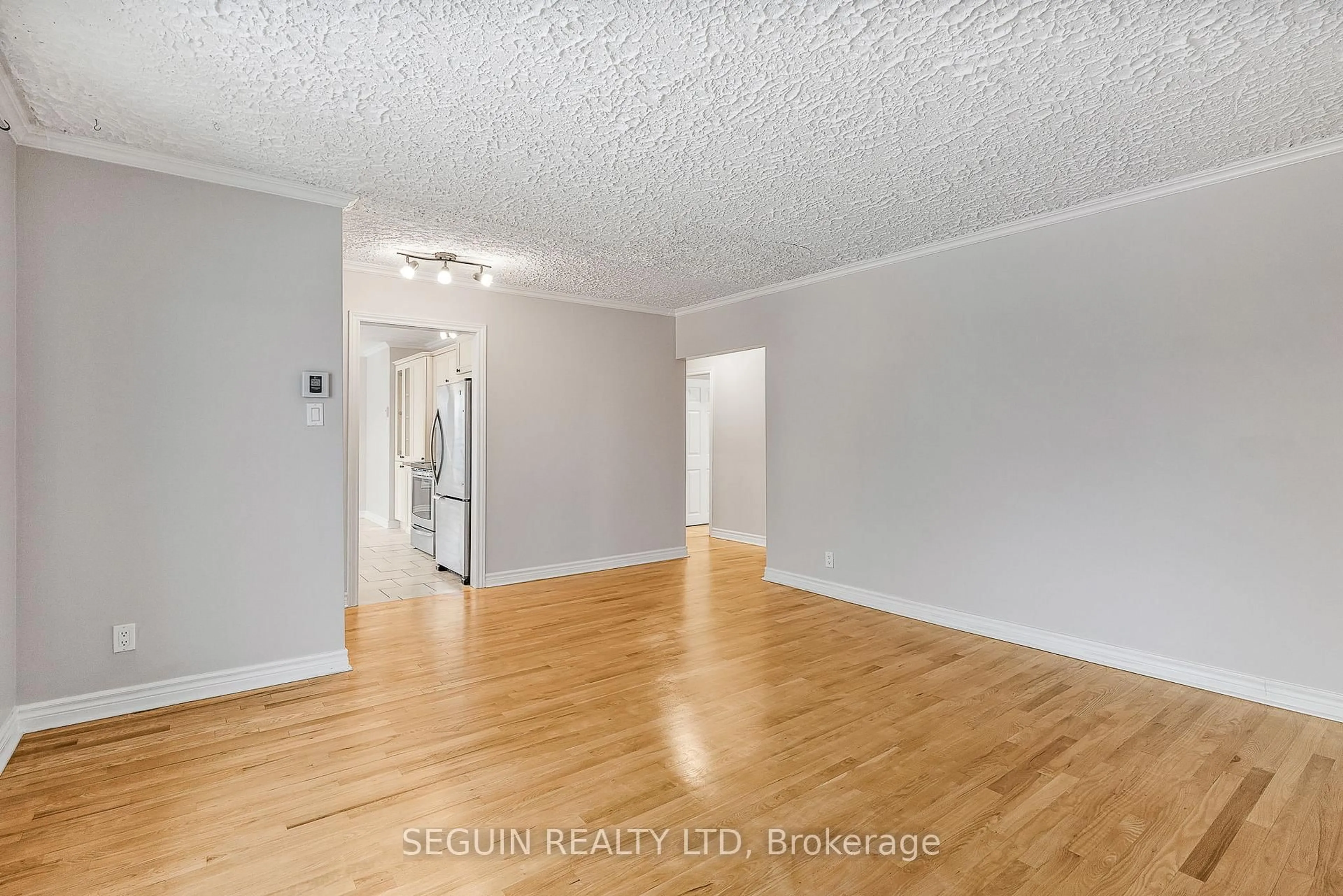 A pic of a room for 301-303 Chamberlain St, Hawkesbury Ontario K6A 2G3