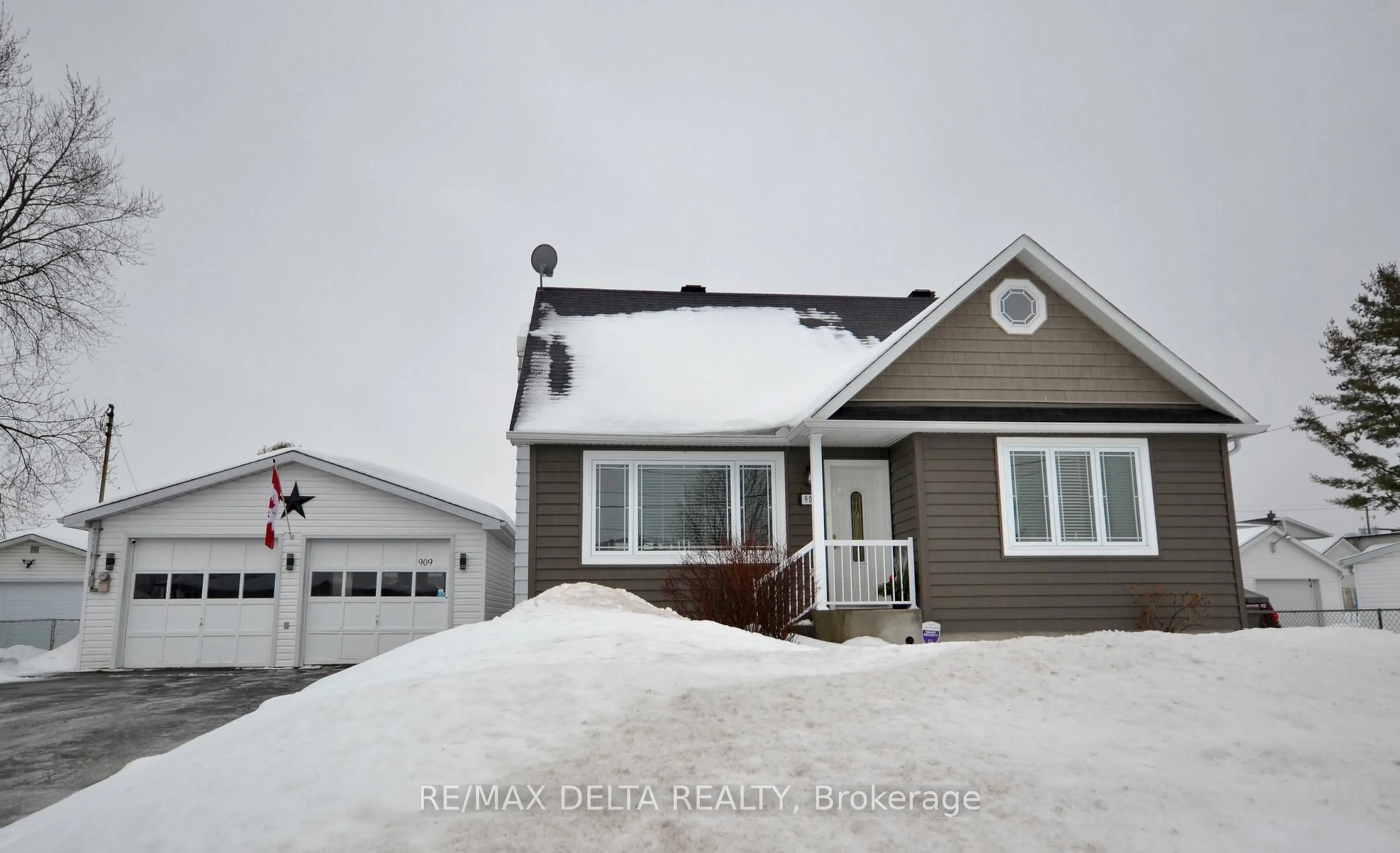 Unknown for 909 Chapman St, Clarence-Rockland Ontario K4K 1E5