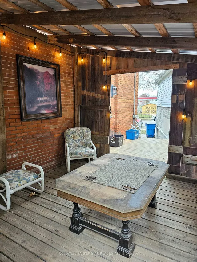 61 London Rd, Chatham-Kent 5