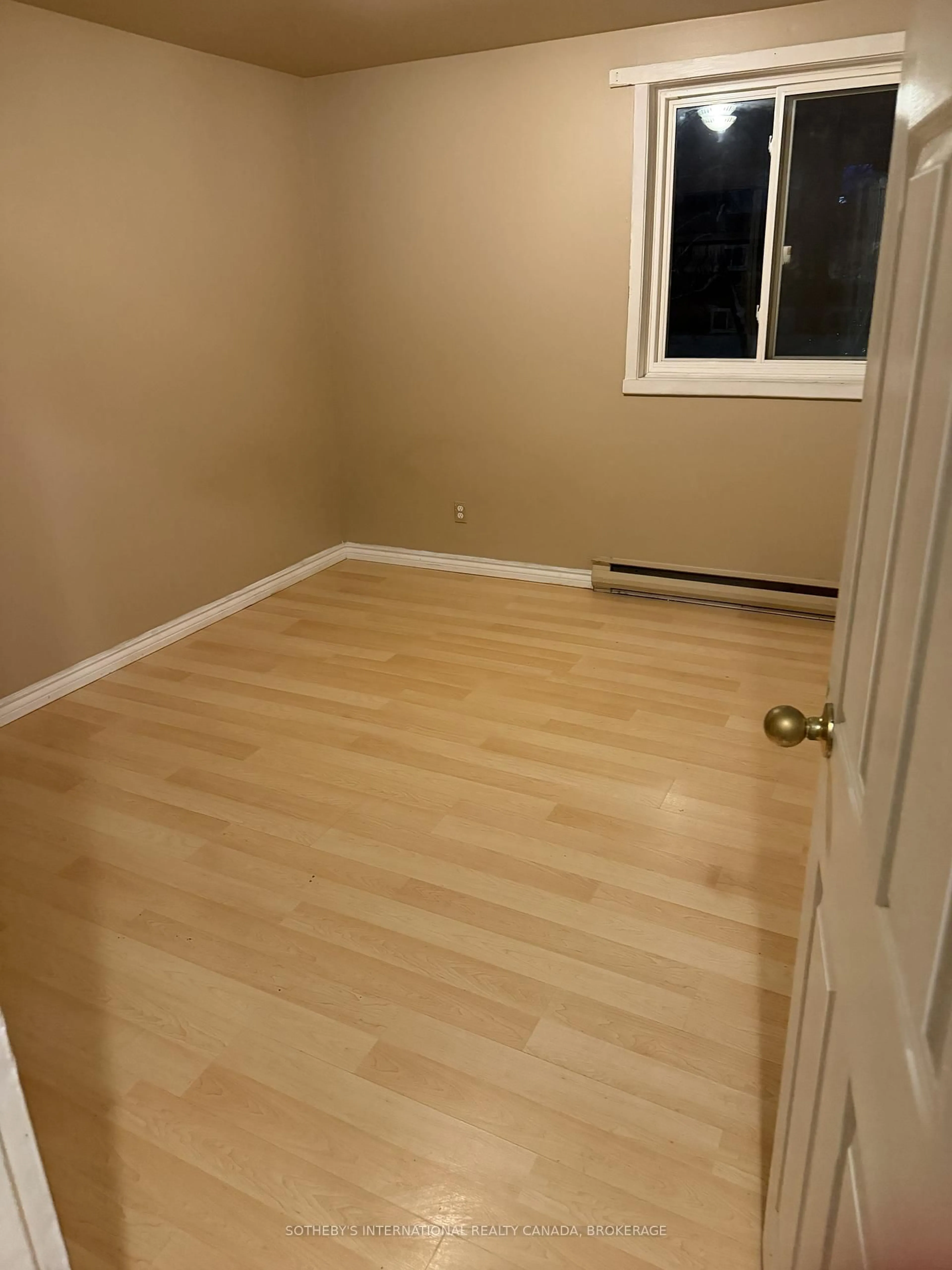 A pic of a room for 810 Kyle Crt #308, Brockville Ontario K6V 6H6