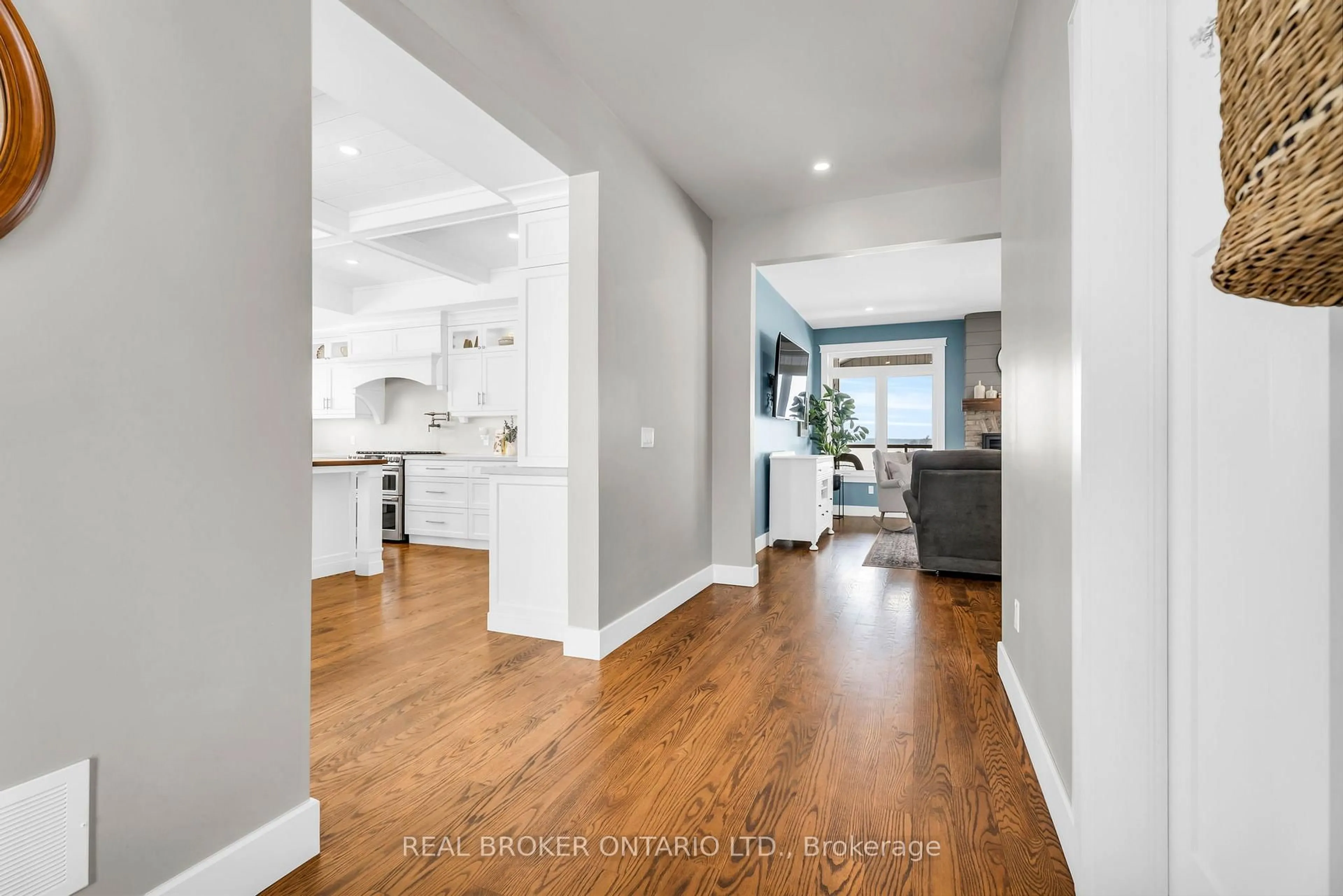 Unknown for 706249 County Road 21, Mulmur Ontario L9V 0W4