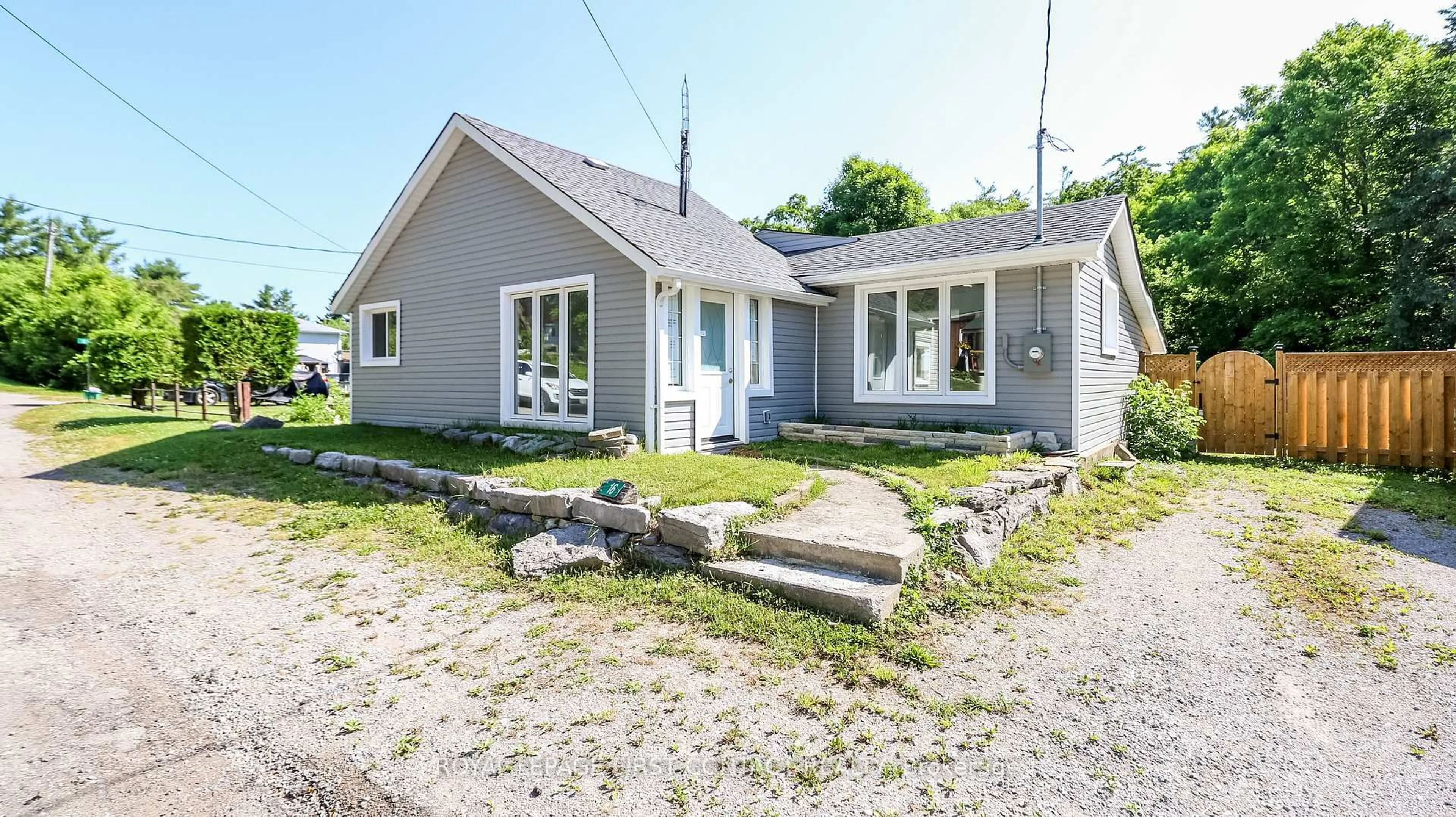 Unknown for 16 Lime St, Kawartha Lakes Ontario K0M 1K0