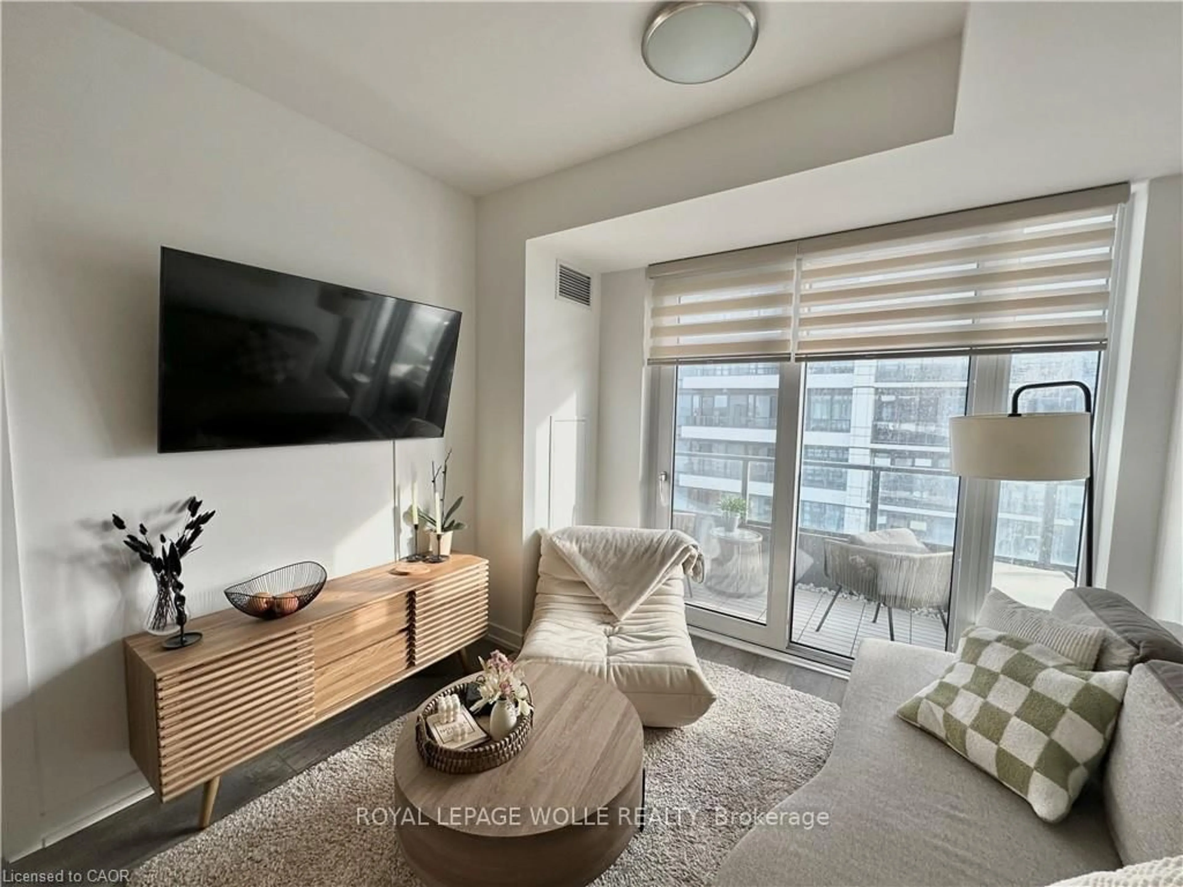 Living room with furniture, unknown for 15 Wellington St #1114, Kitchener Ontario N2G 0E4