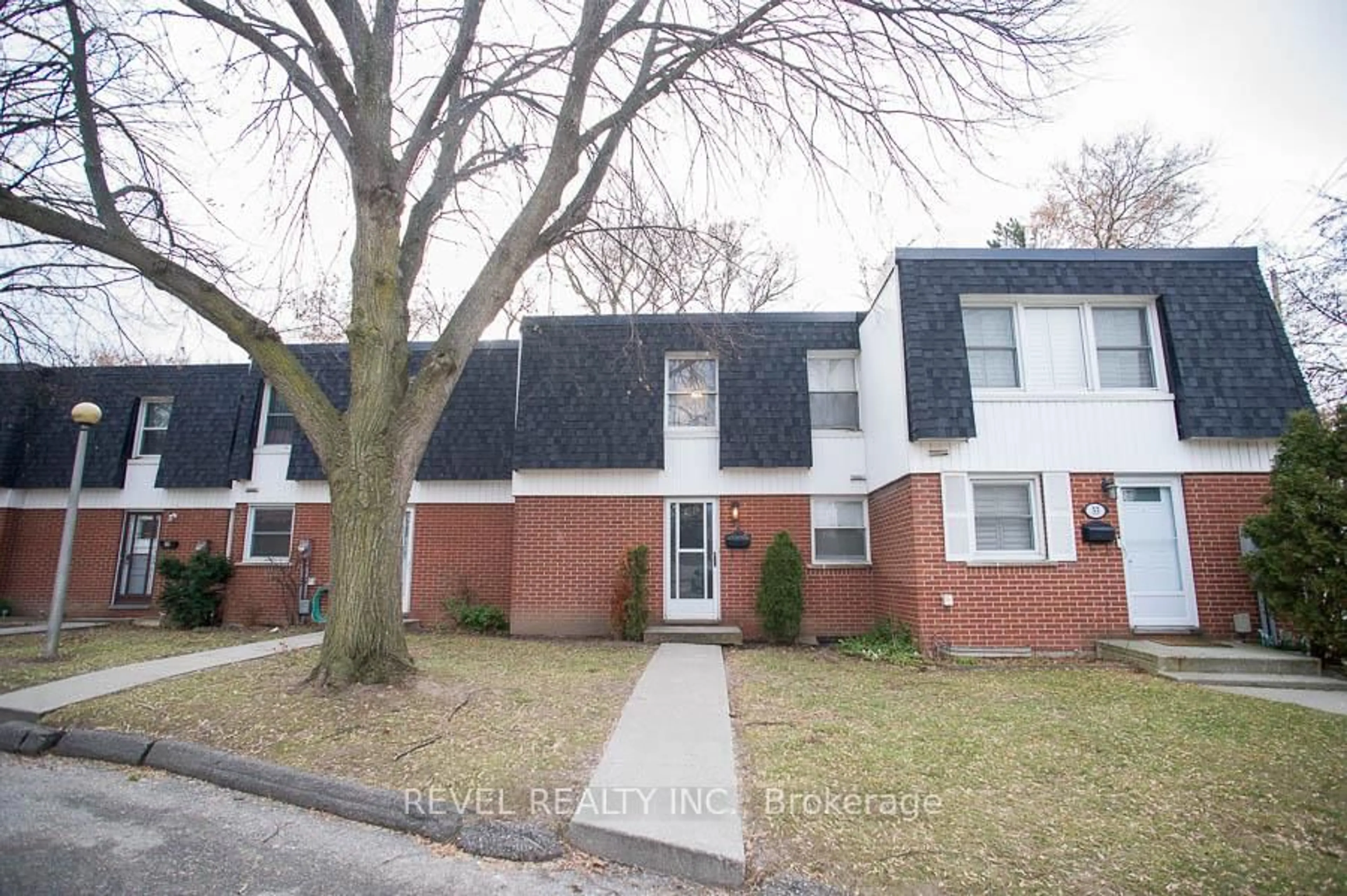 Home with brick exterior material, street for 273 Elgin St #52, Brantford Ontario N3S 5B2