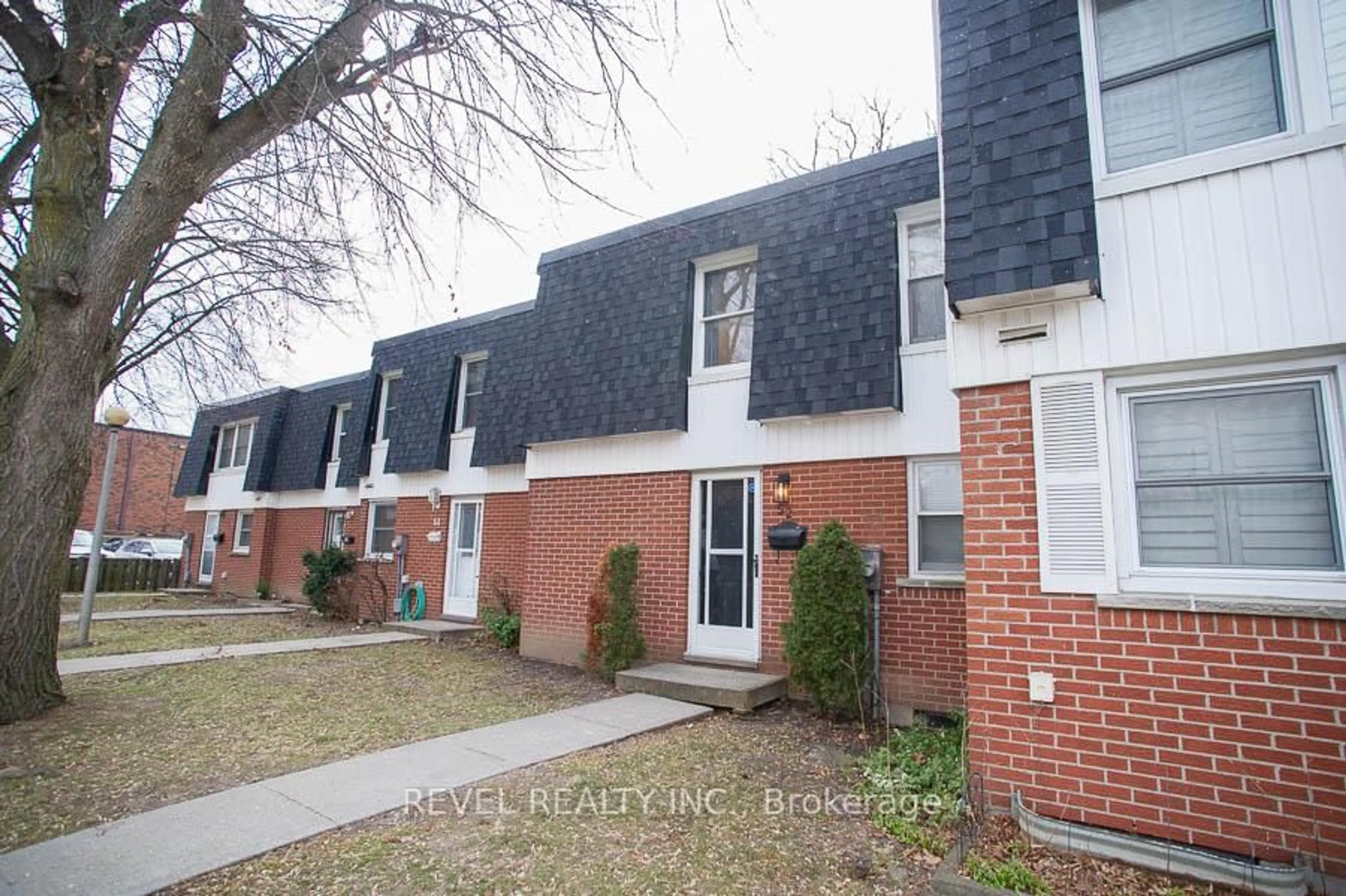 Home with brick exterior material, street for 273 Elgin St #52, Brantford Ontario N3S 5B2