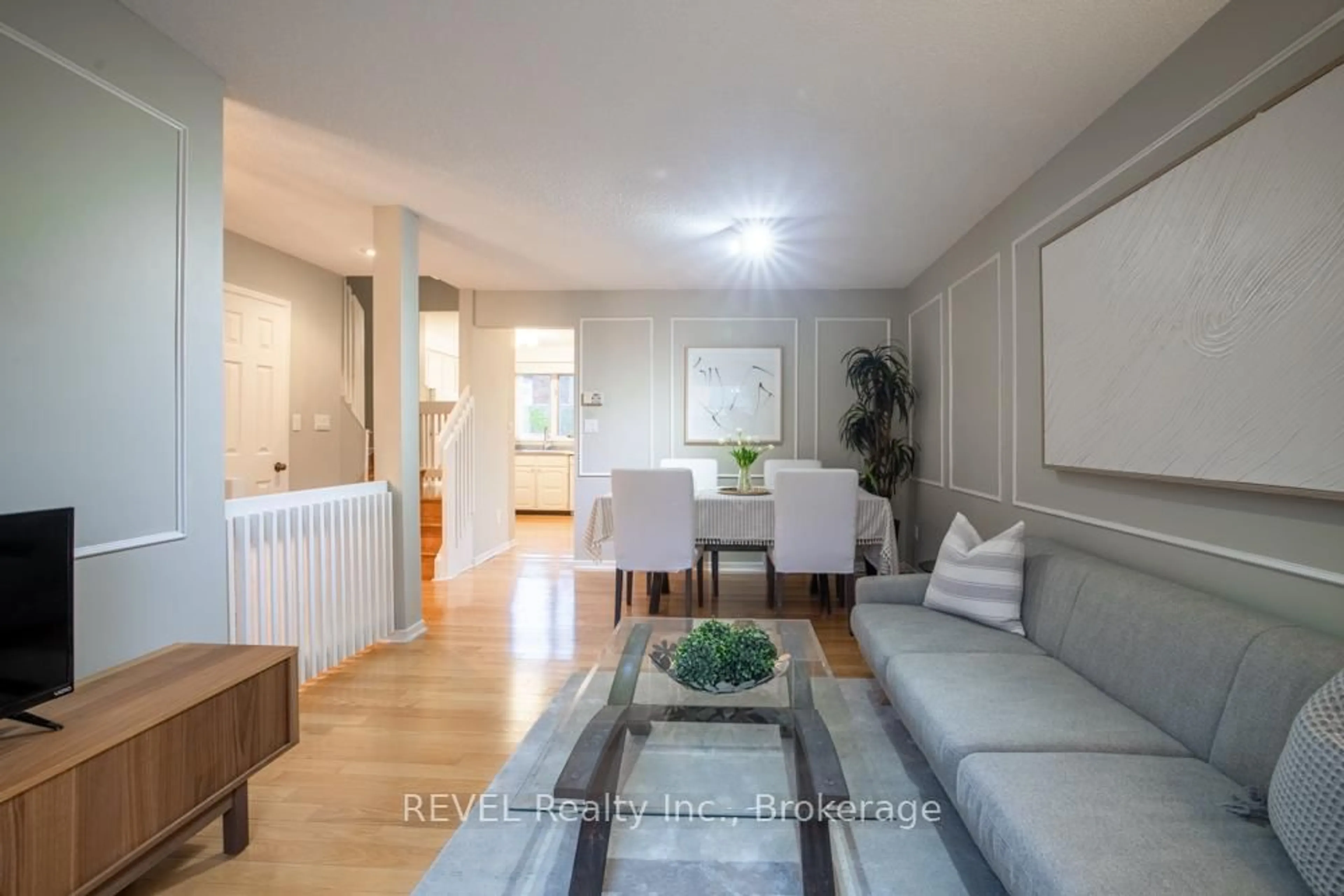 Living room with furniture, unknown for 178 Scott St #50, St. Catharines Ontario L2N 6Y5