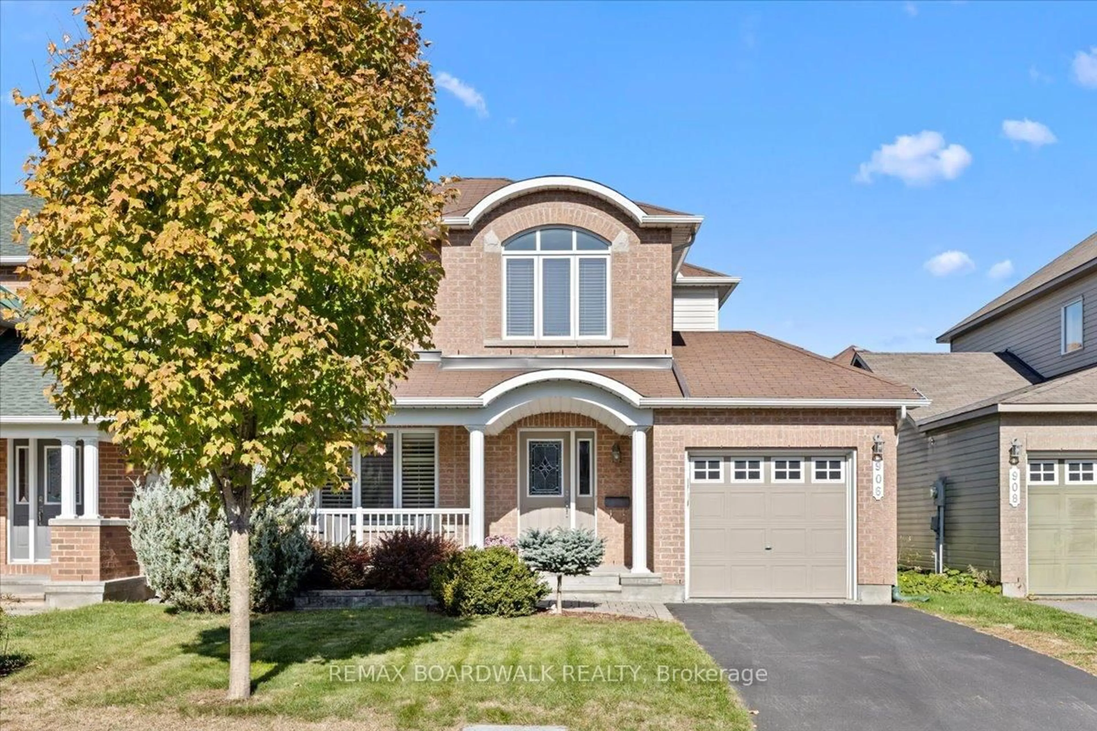 Home with brick exterior material, street for 906 Pellerin Pl, Ottawa Ontario K4A 0S4