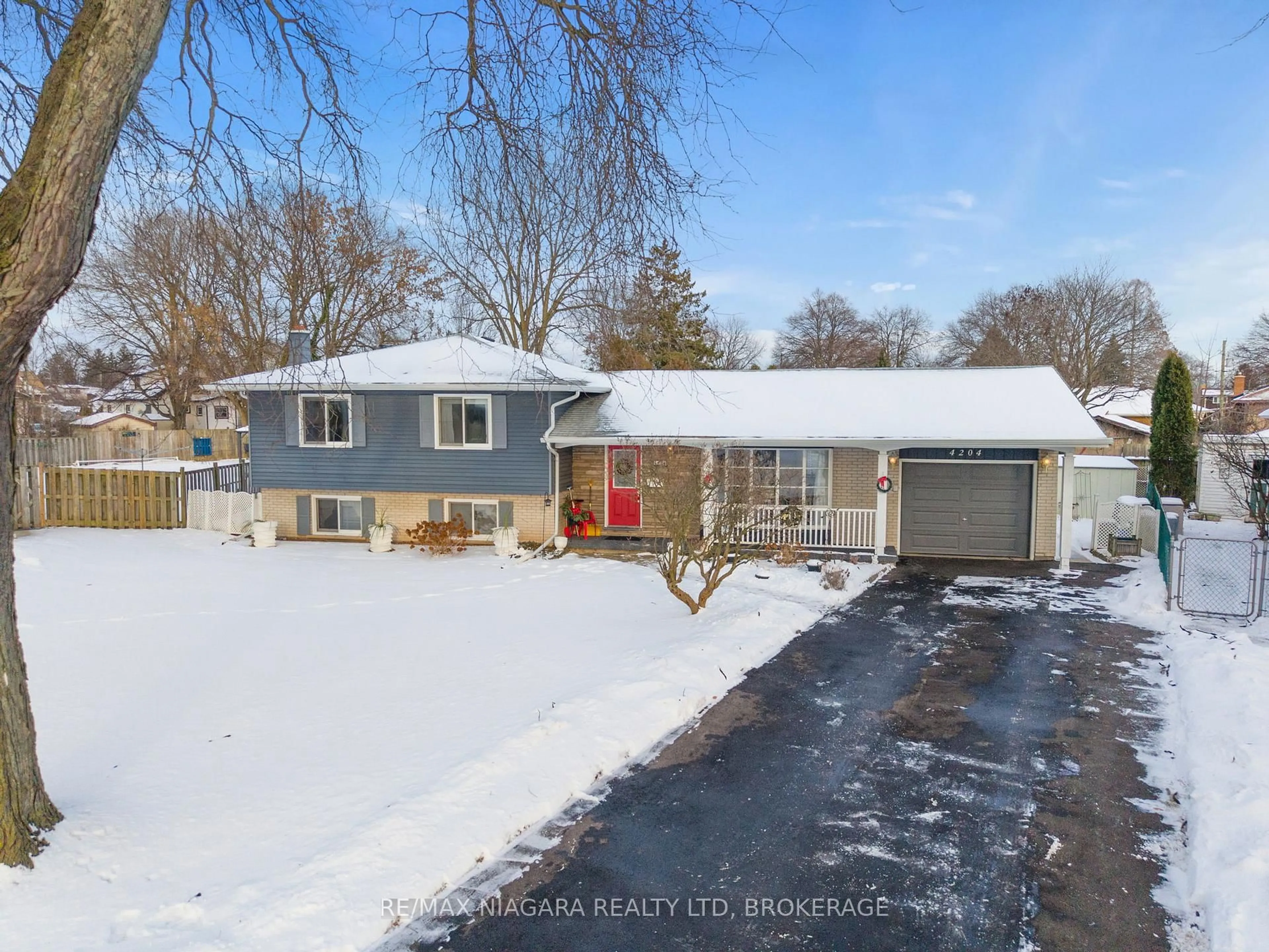 Unknown for 4204 Patten Cres, Niagara Falls Ontario L2E 6J2