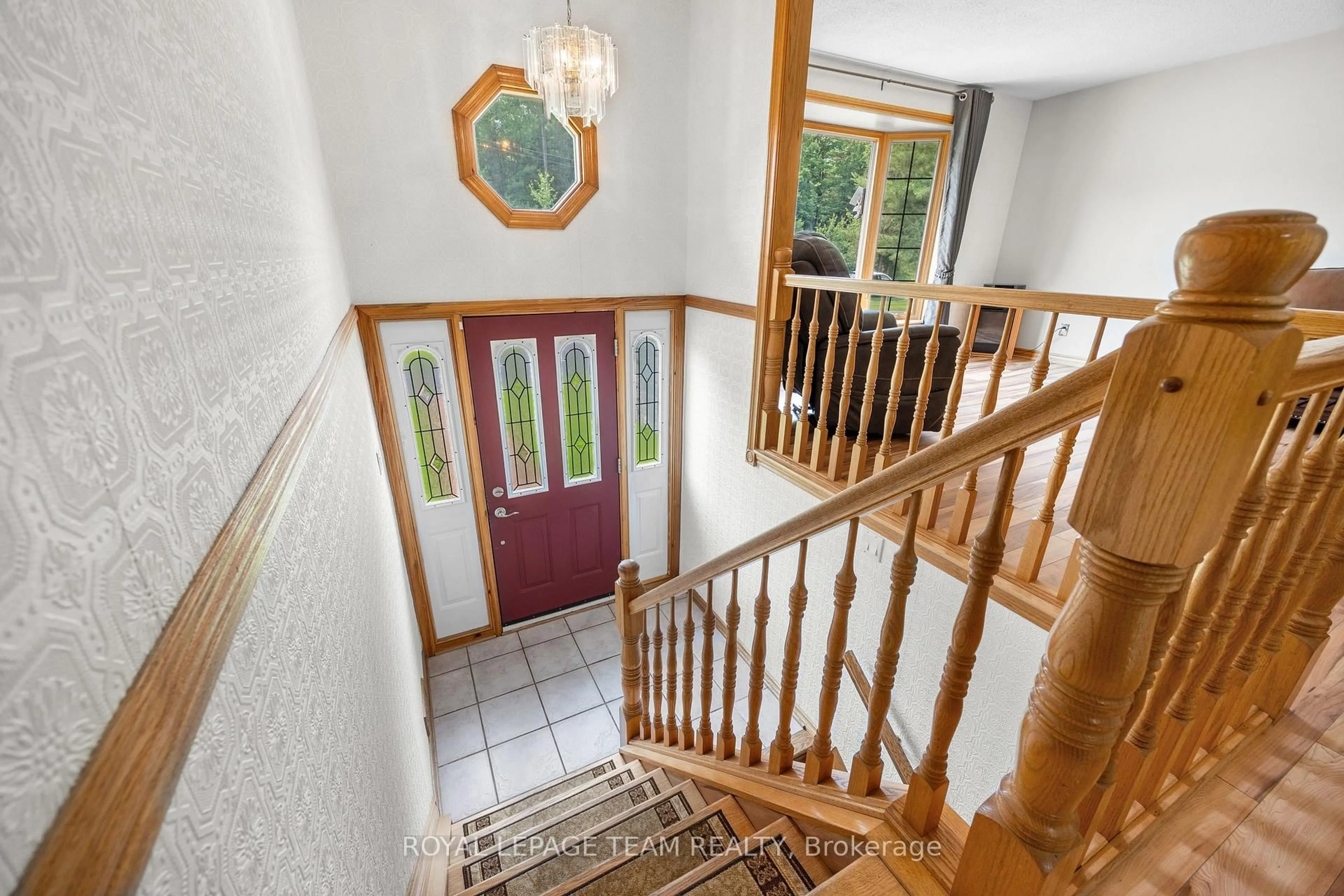 Indoor foyer for 3700 Cedar Grove Rd, Edwardsburgh/Cardinal Ontario K0E 1T1