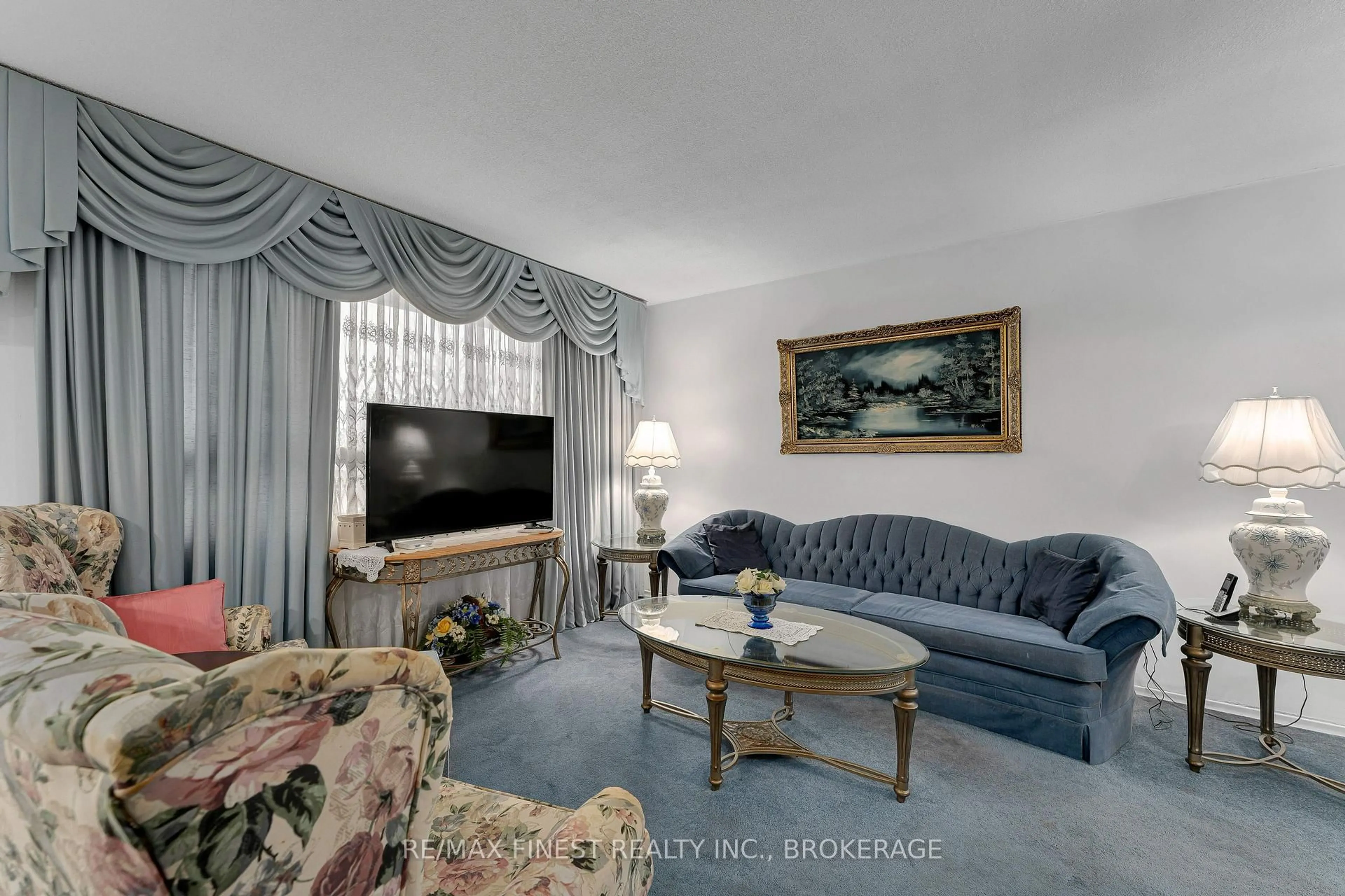 Living room with furniture, unknown for 632 Truedell Rd, Kingston Ontario K7M 6T2