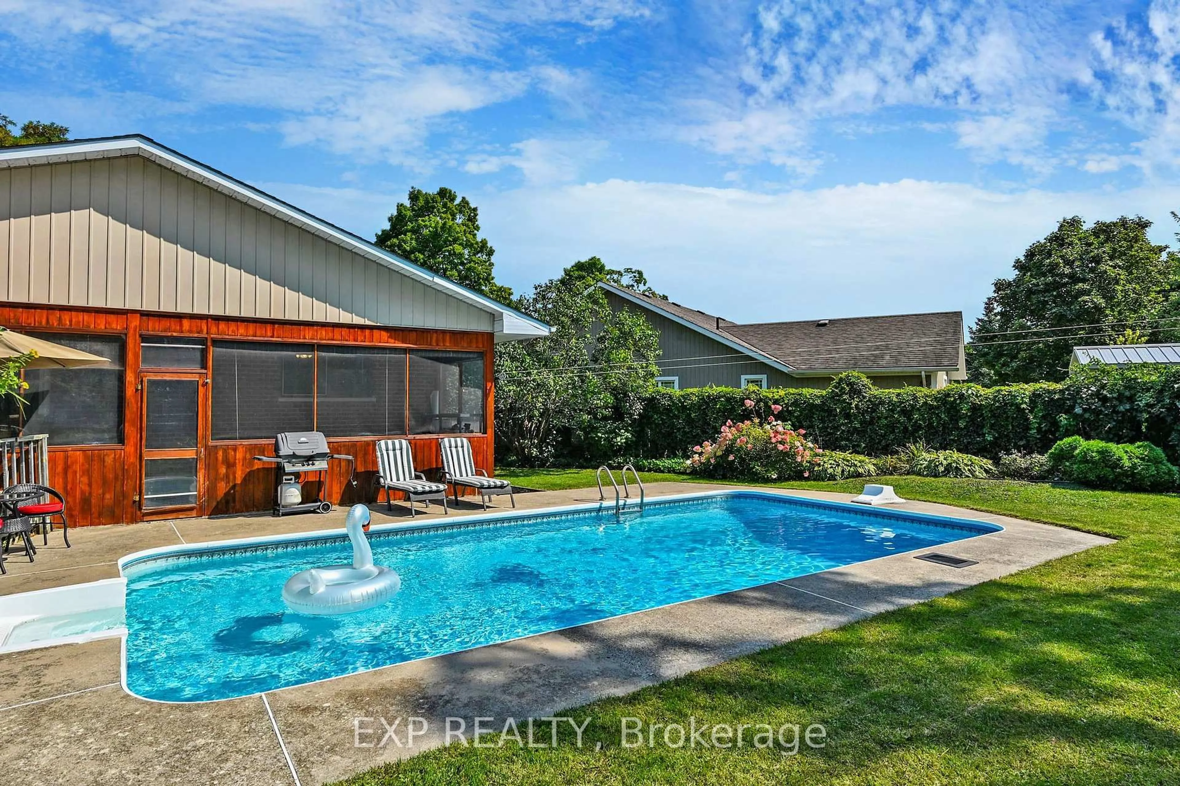 Pool for 121 Queen St, Kawartha Lakes Ontario K0M 1N0